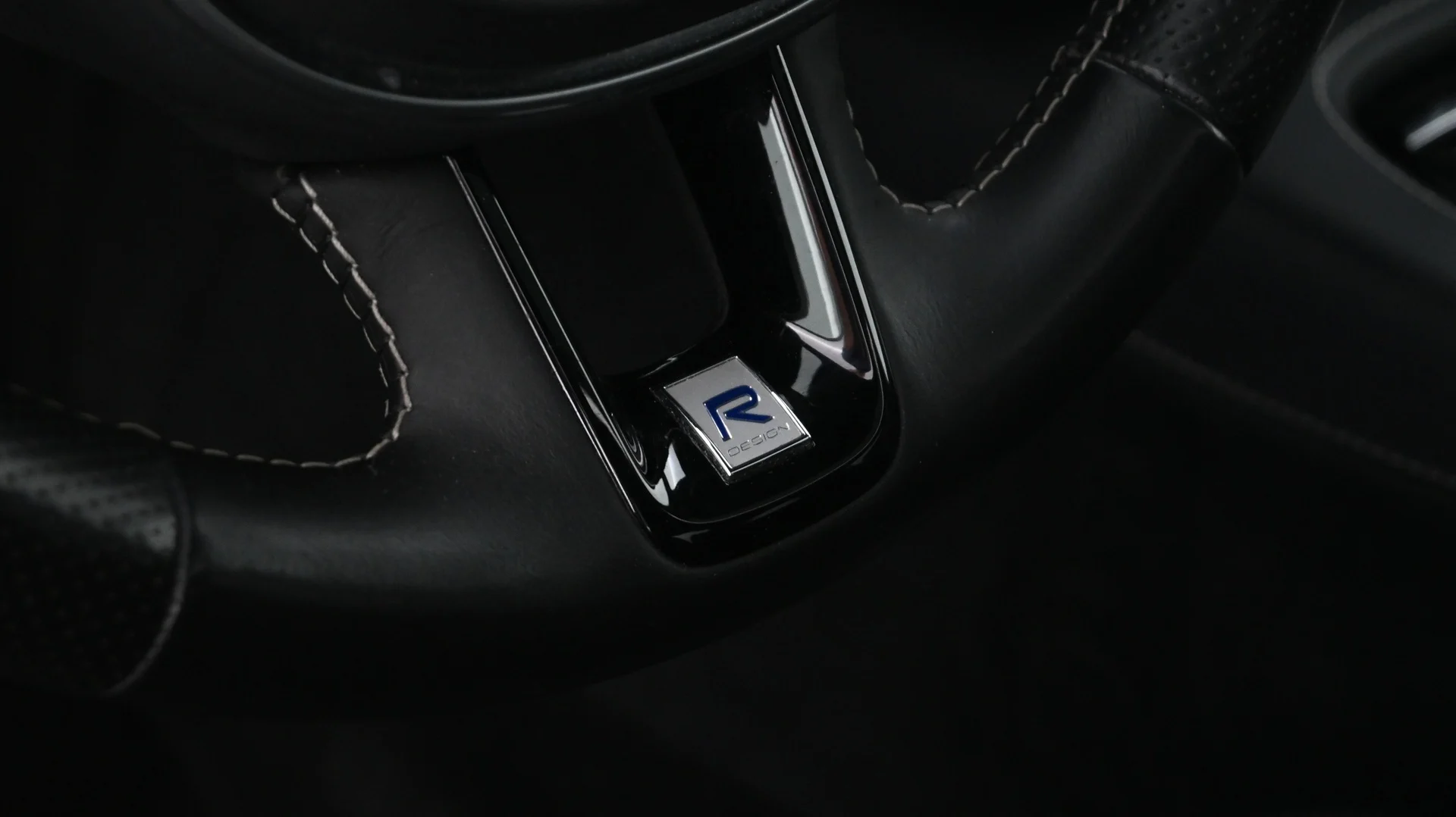 Car Image - zElXcsCM2oePgLDNFm0wc