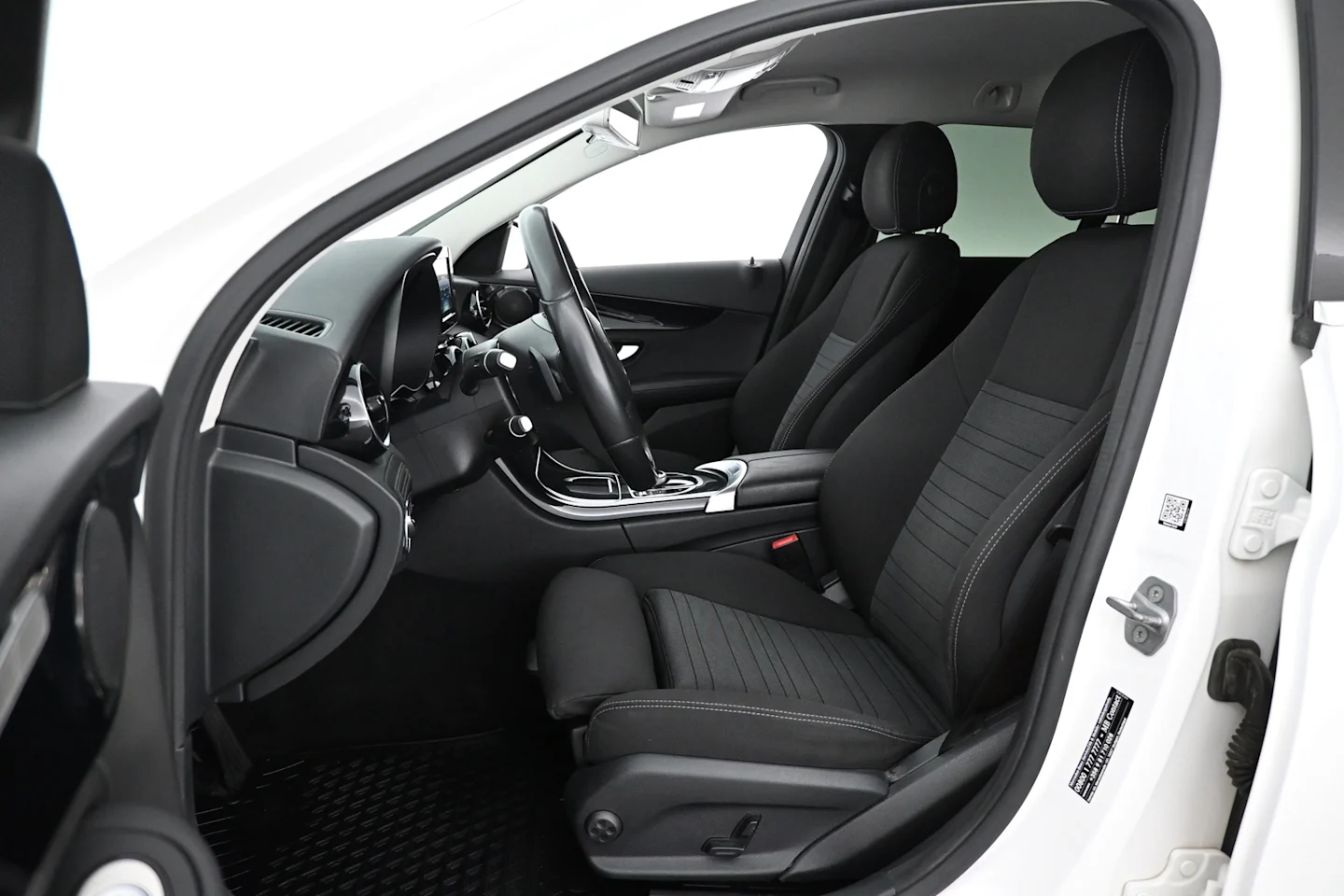 Car Image - 7lRZ0ycyLu7yAIVYkj0iPu