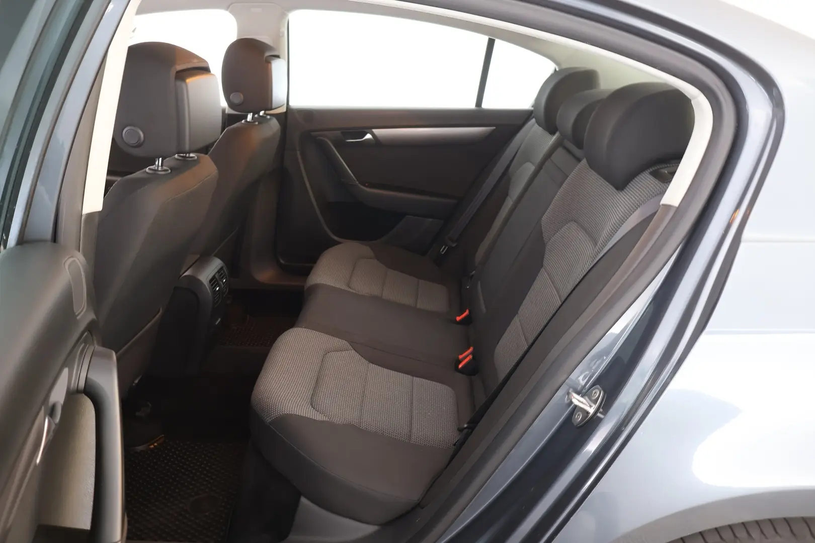 Car Image - 4LEQhZ3F2DiuVnFn4EIQOh