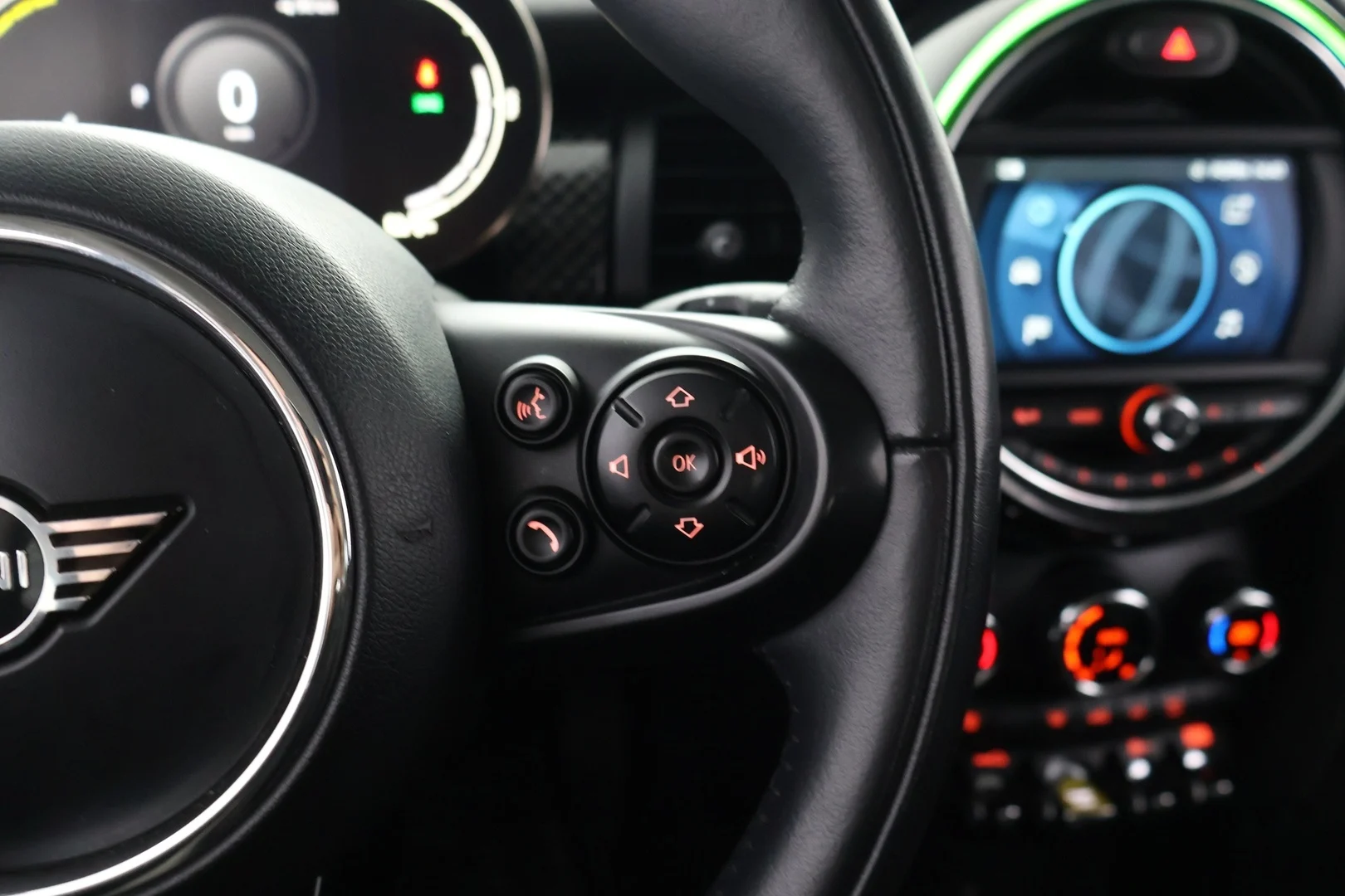 Car Image - 5jhwfAQ8W0AUEUqPS1H3cr