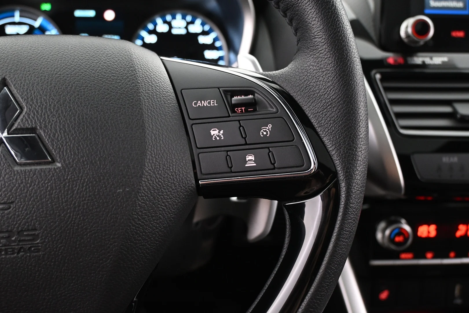 Car Image - Lv1YOgwjH1tFVjlzuKccZ