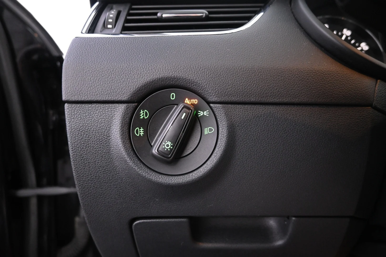 Car Image - 7xfG6Q36RkBtE0JM9B11Ft