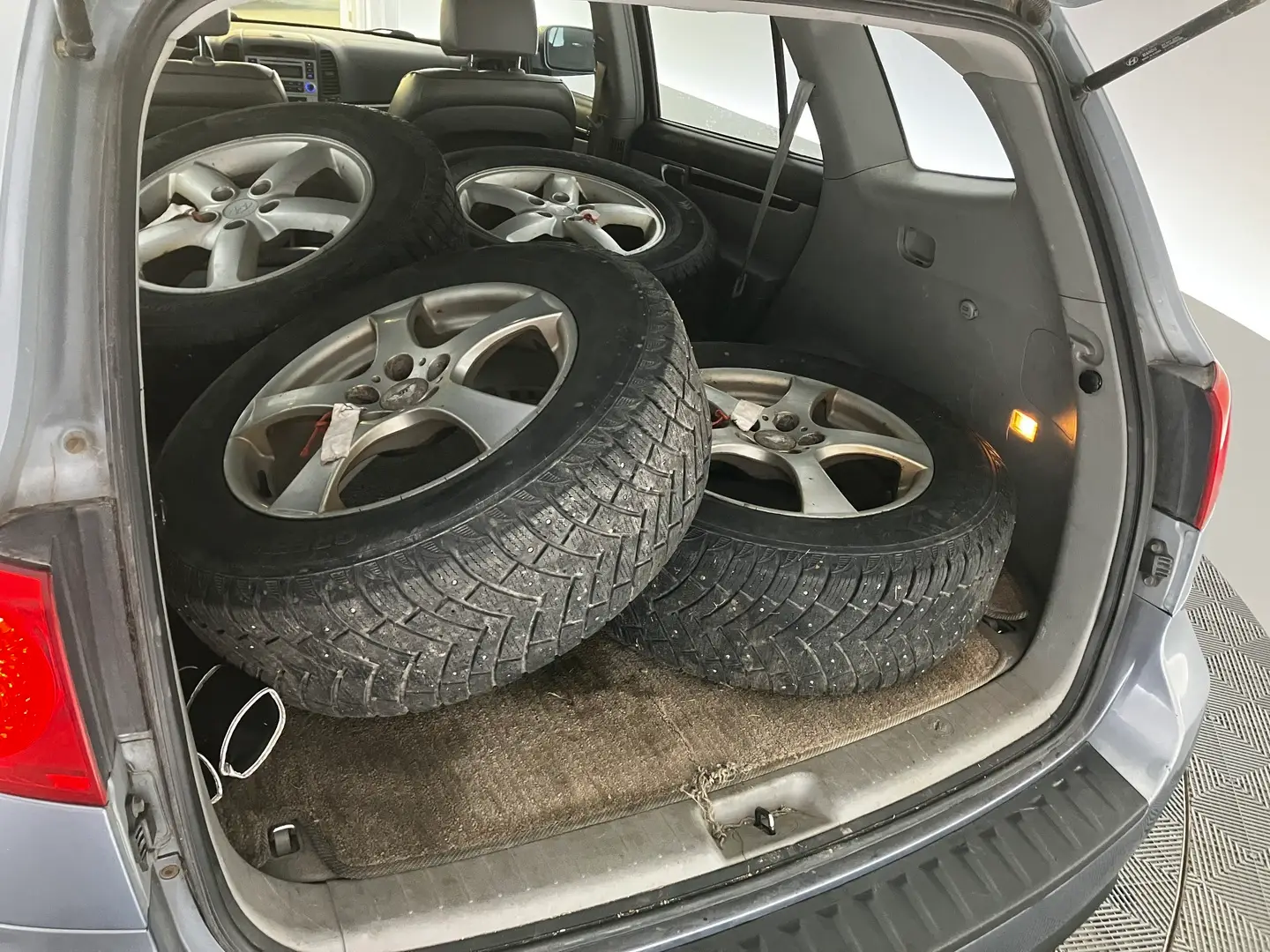Car Image - 4zXcZF5zDbFL2SNcu7M1vG