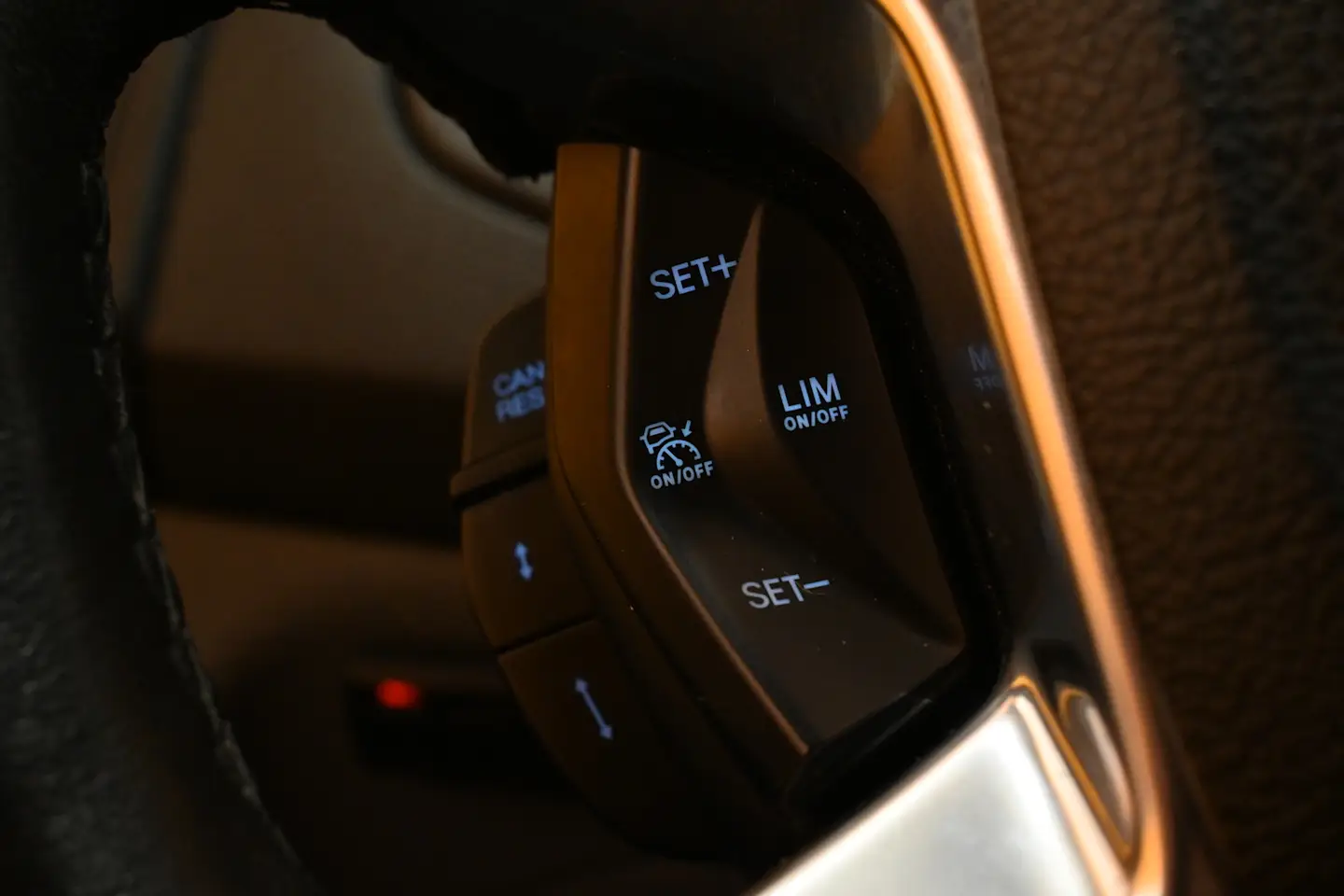 Car Image - 75iWdXy6iGctApQmotxu58