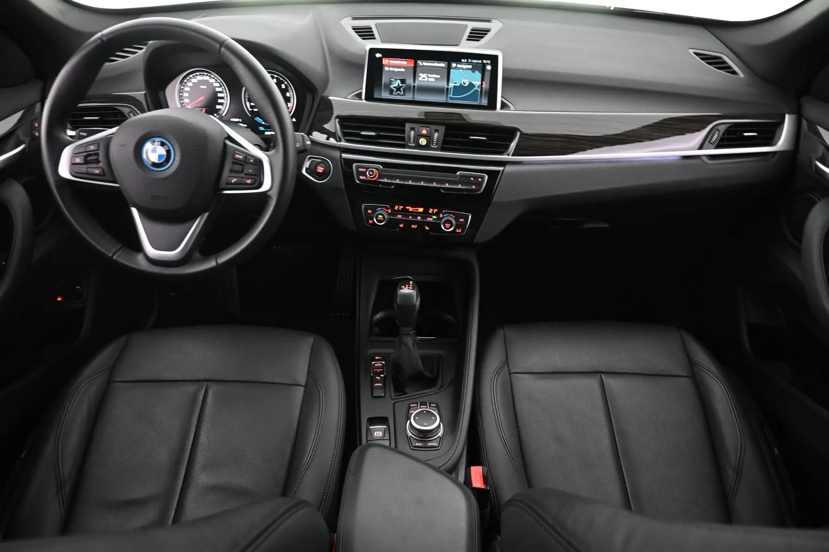 Car Image - 2VHEybPJmCtazf4pBCI5ec