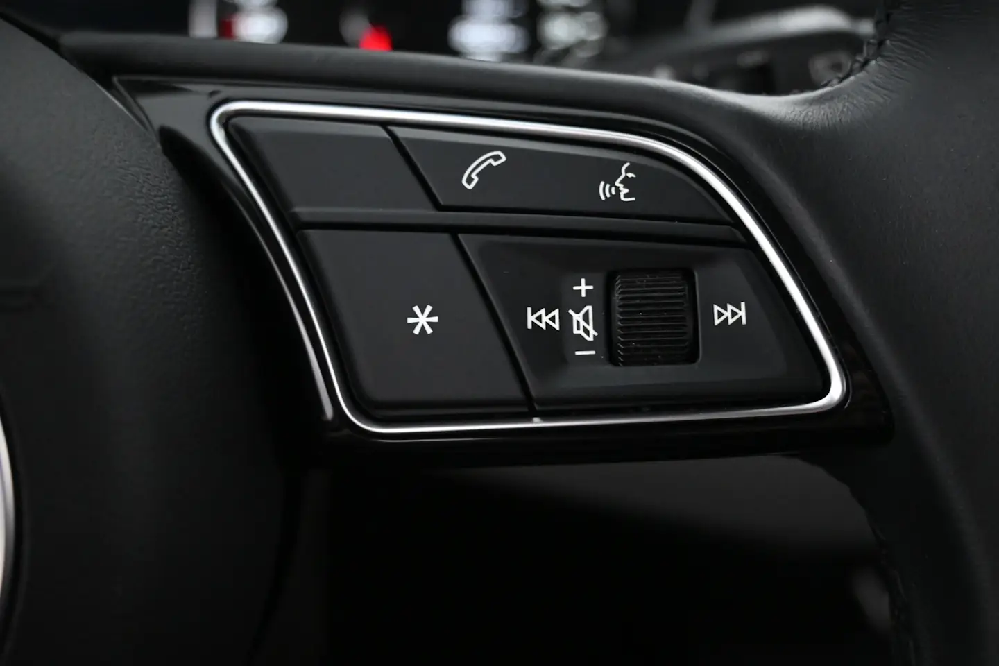 Car Image - 5pocurbbGsm6bKBR0kmsOE