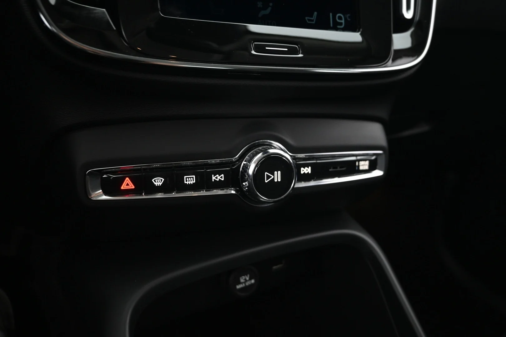 Car Image - 1520iGE46axLTDIKbziQvJ