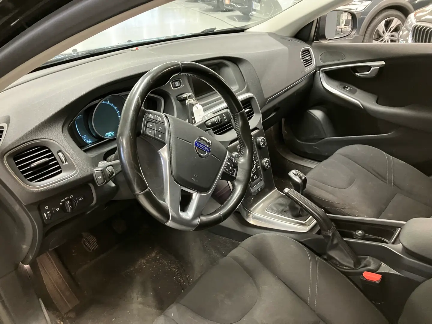 Car Image - 3Y8enJEGW00unI5dl1MXu4