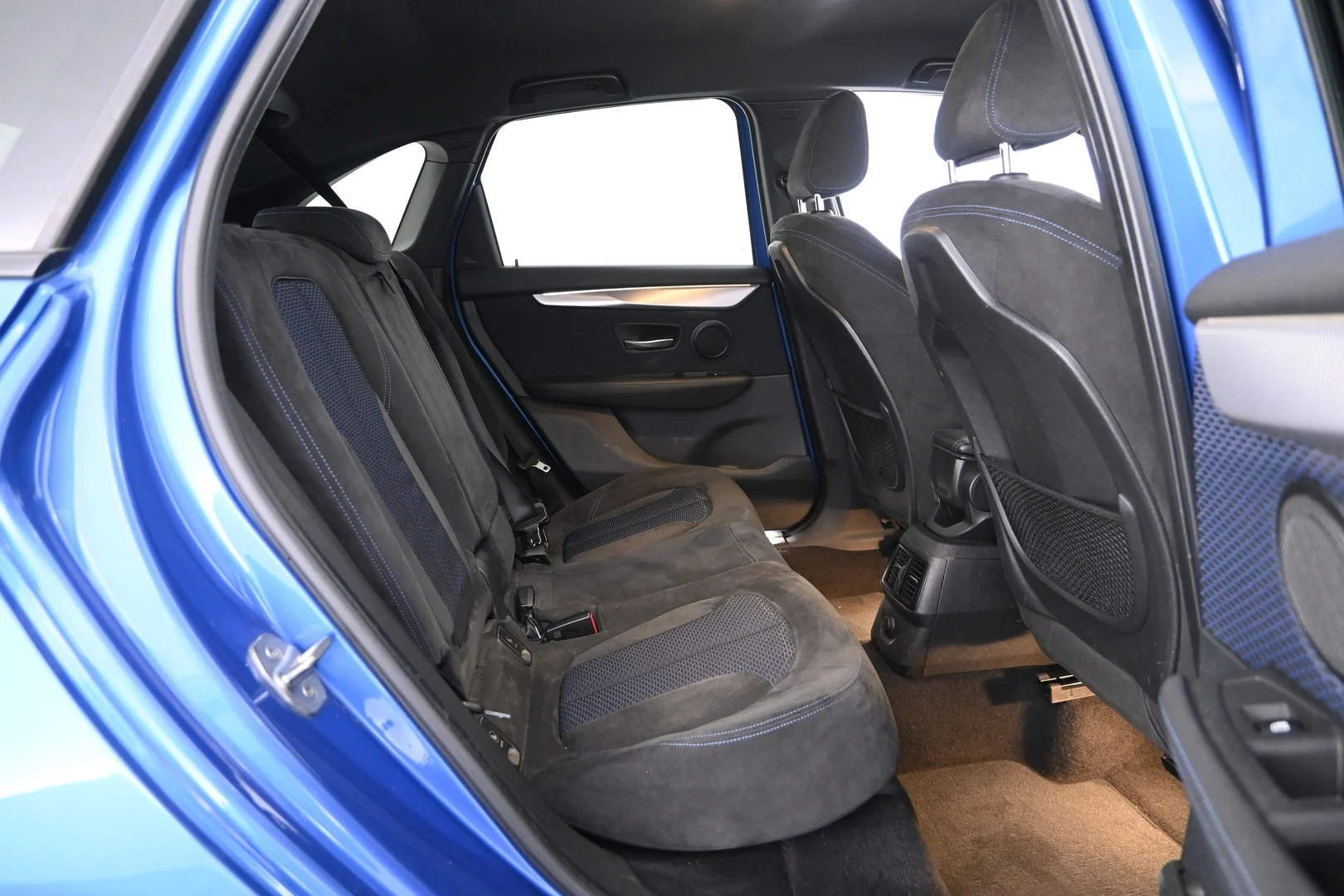 Car Image - 6LkZX5pE3ZVVS4xjmI0QZA