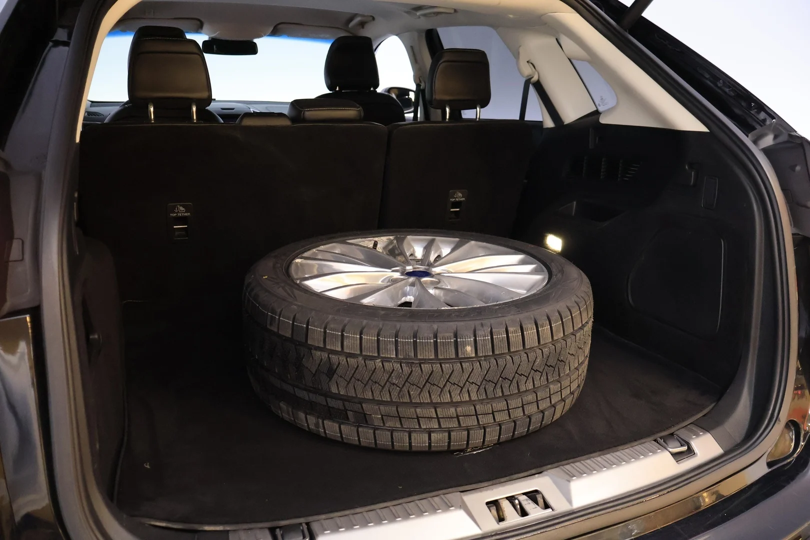 Car Image - 6BanZow4HyBW4yONkn7EnU