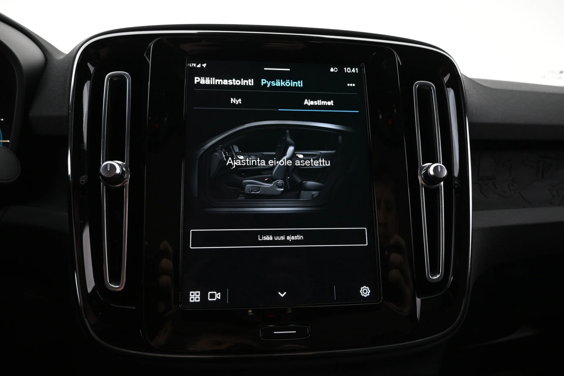 Car Image - 5XQTEttR8lZ1OeqSzXeuiu