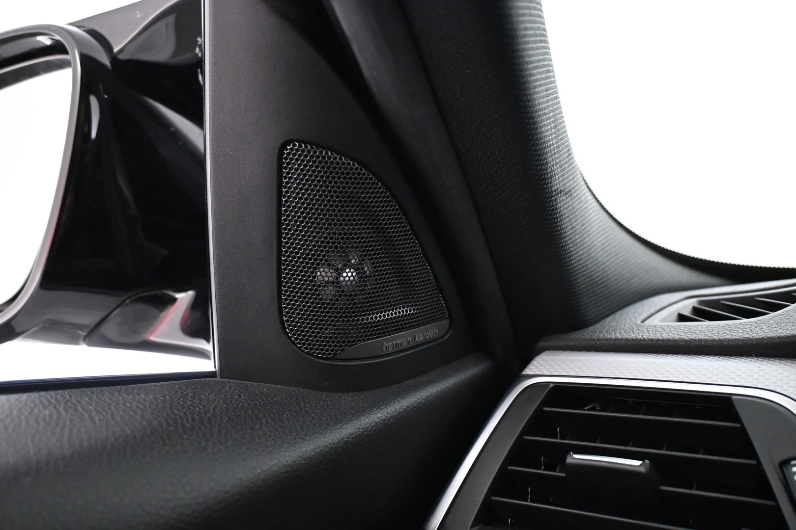 Car Image - PYsiOOg3BFKT5N8Dm6I9v