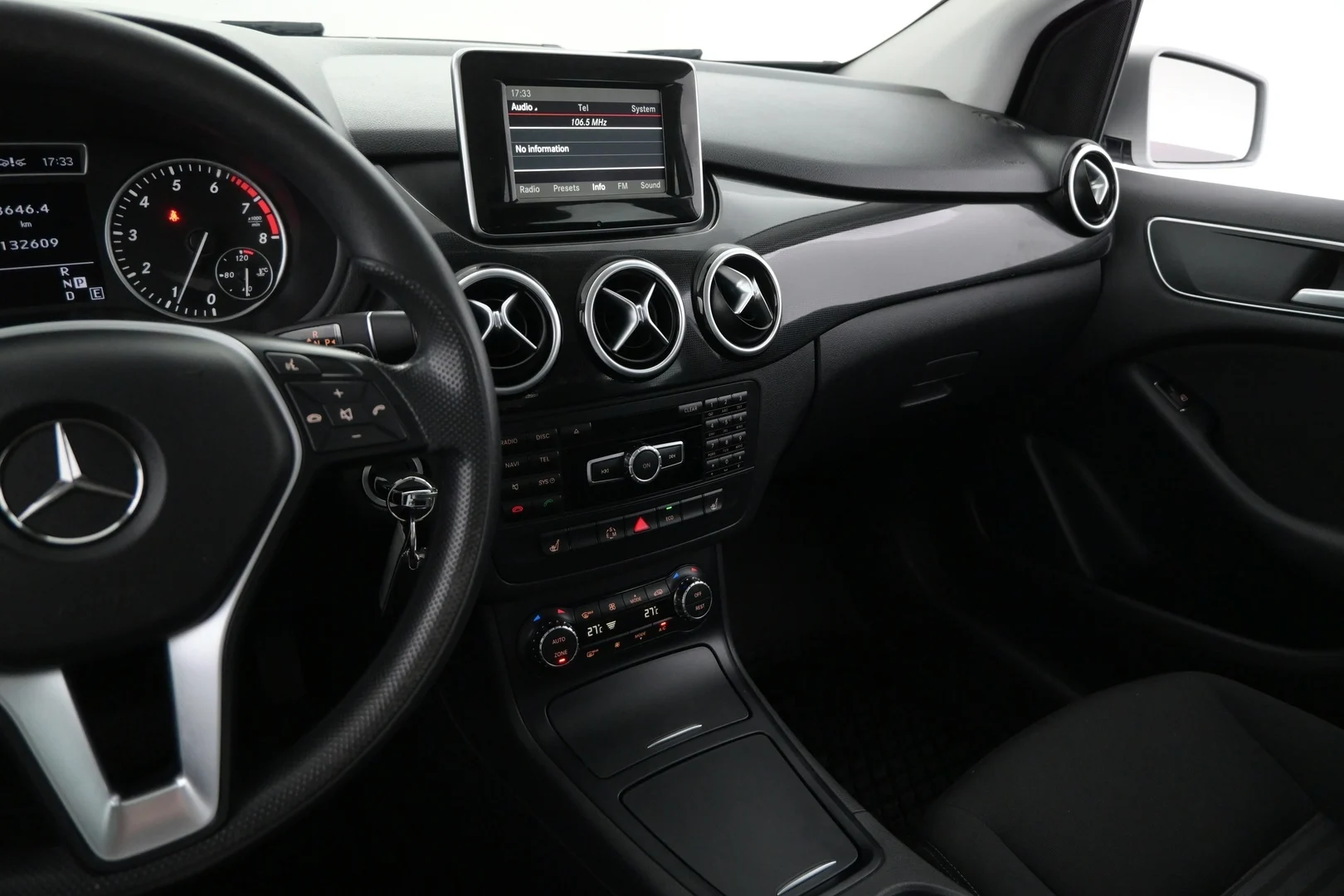 Car Image - 6Sl2BsVmZKFT3BxSWNHJYv