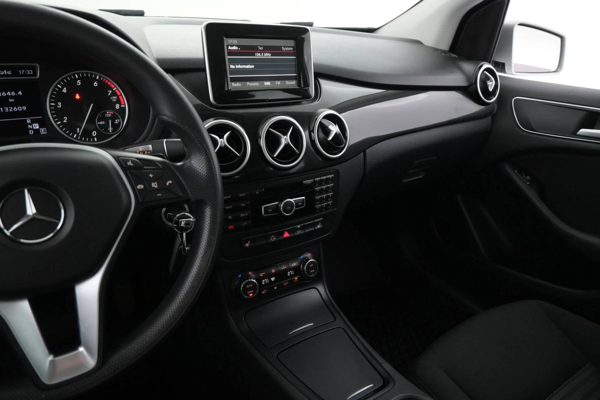 Car Image - 6Sl2BsVmZKFT3BxSWNHJYv