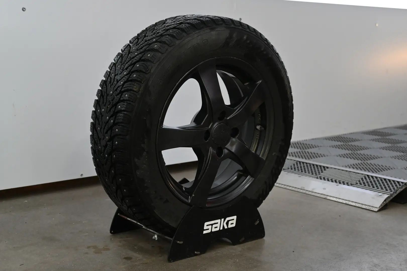 Car Image - 7bH1alKuTAibcZjqMYJhnv