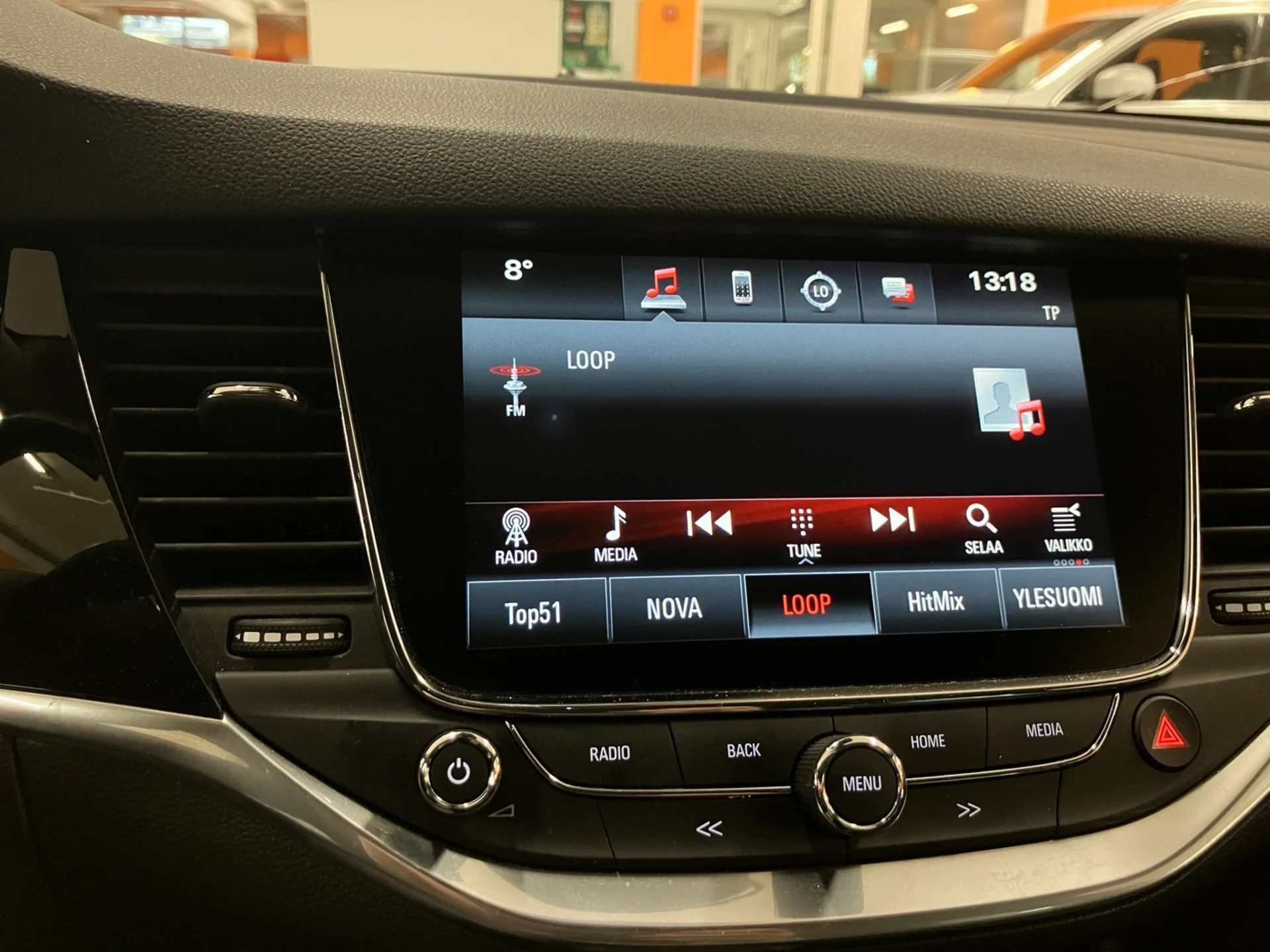 Car Image - sB80cDQeYJhwoE8wmyQOa