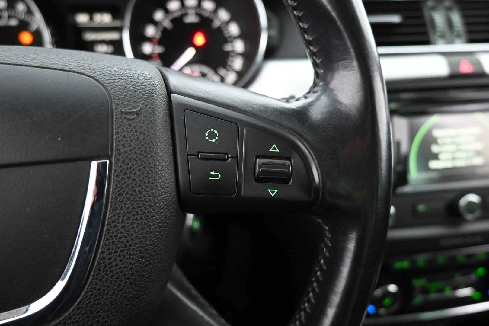 Car Image - 4BesYsQb66aXWKlW7kQJcY