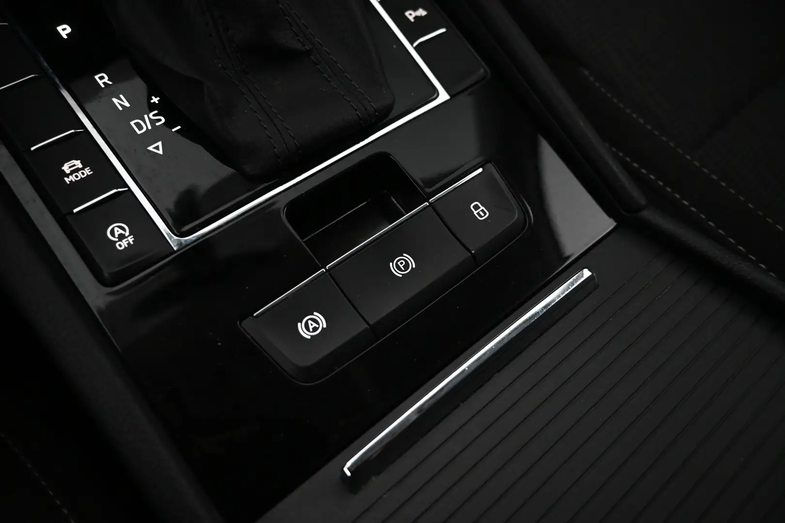 Car Image - 4pcGifHvjQoyo8zvudFfIZ