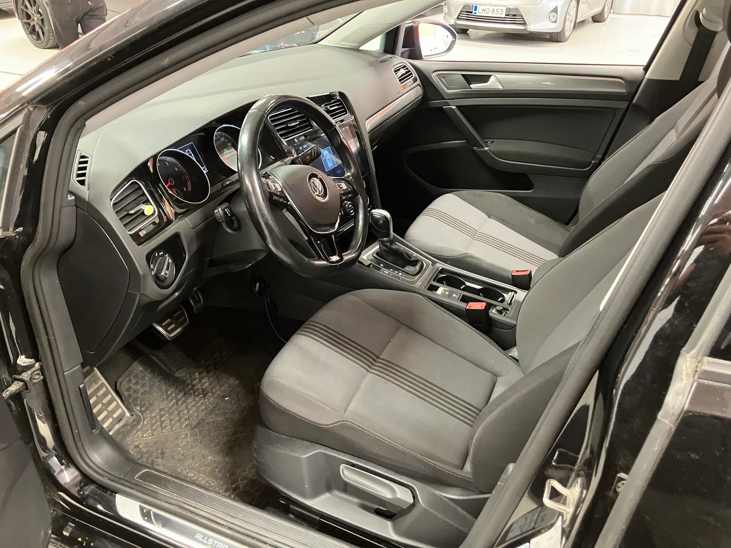 Car Image - 3bAhNaTKyiet3Skr1LhaZl