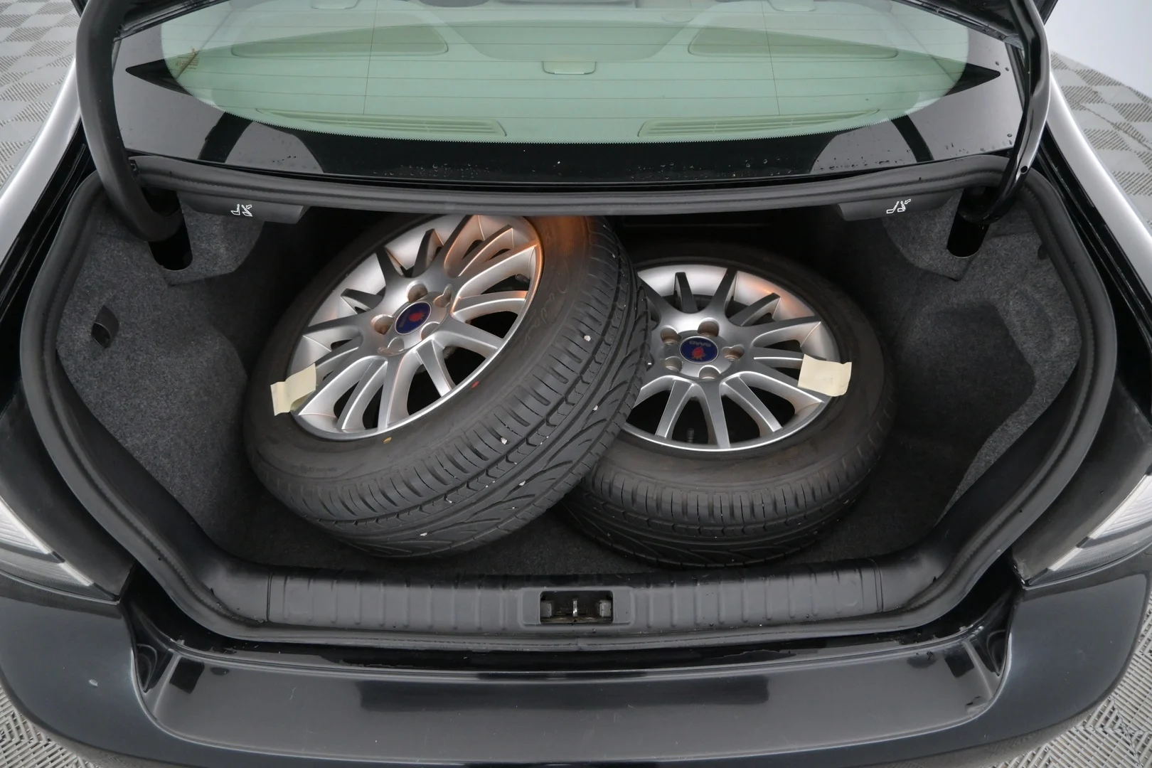 Car Image - 8tEgPeADDrnQqFupVXLu2