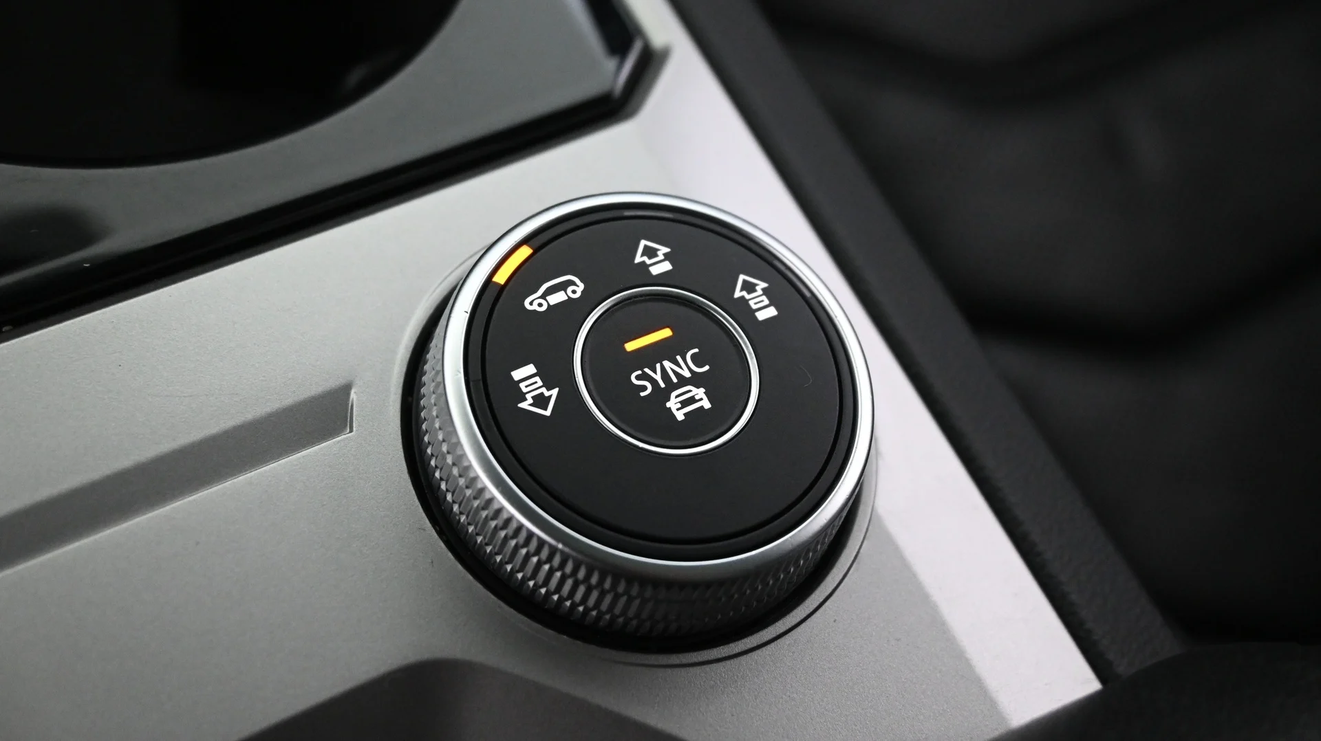 Car Image - 6xjzf3tRnFoTG9nTEXInLU
