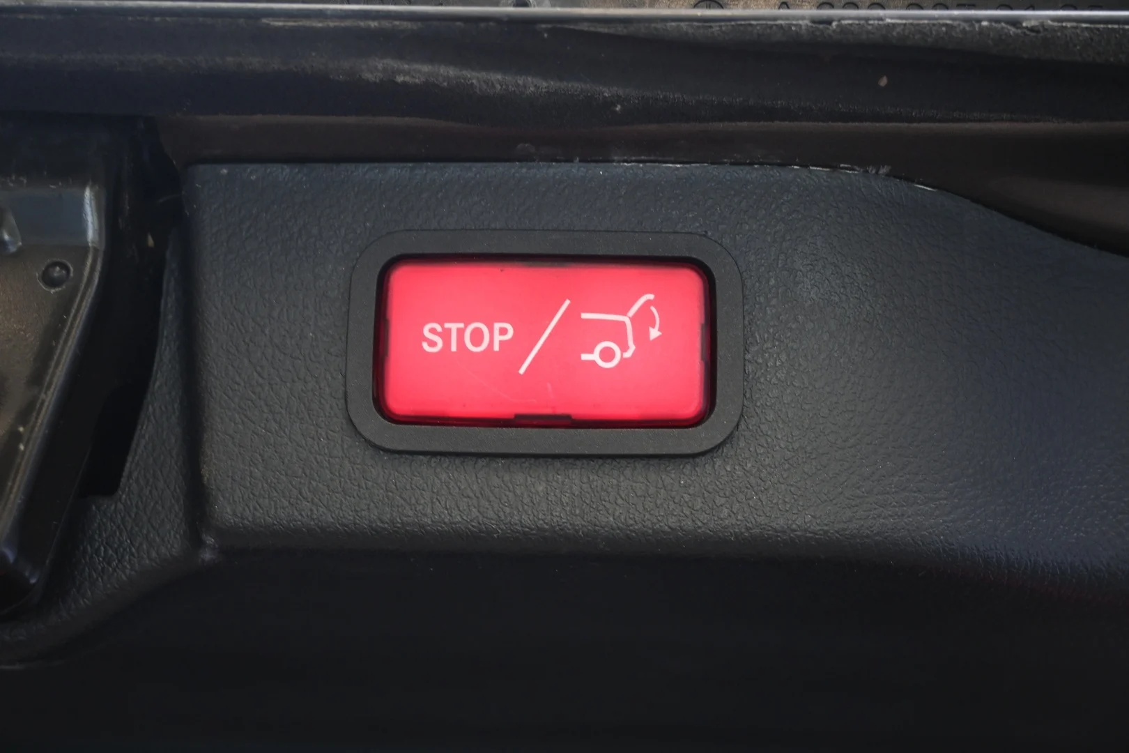 Car Image - 76w9vFwOdPGL4aVDB3DgFU