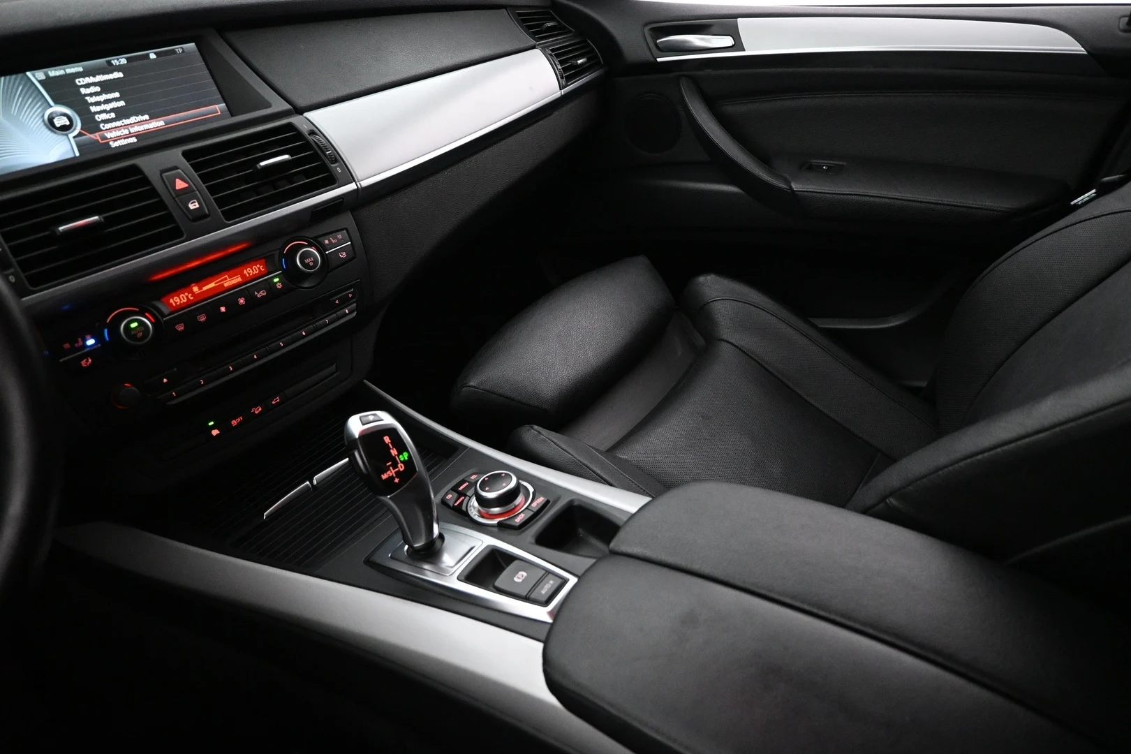 Car Image - 7sJ5Knu5Y20XbqZ8hLDksj