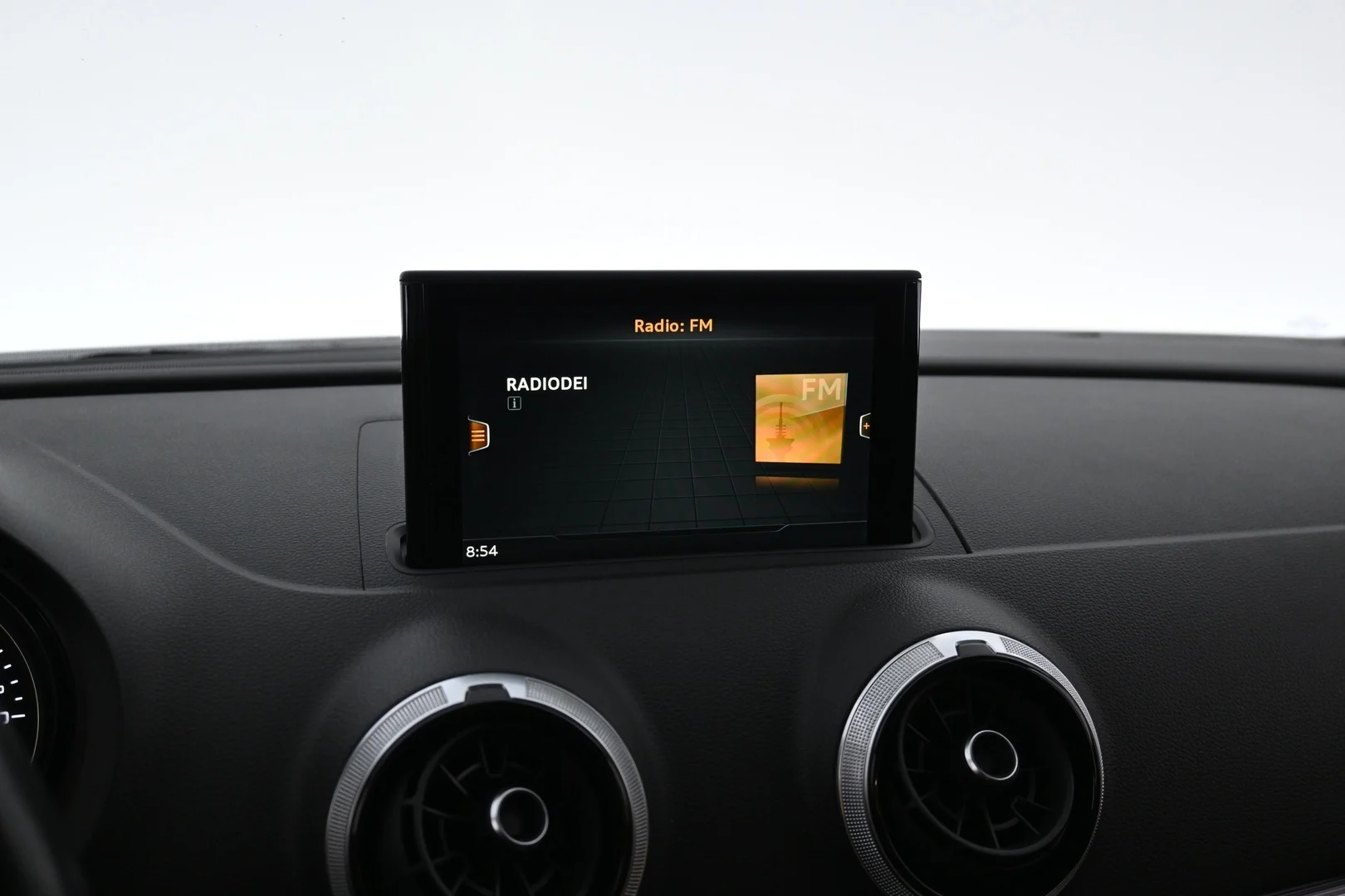 Car Image - 147eS9S4nofgzw5k9M01KX