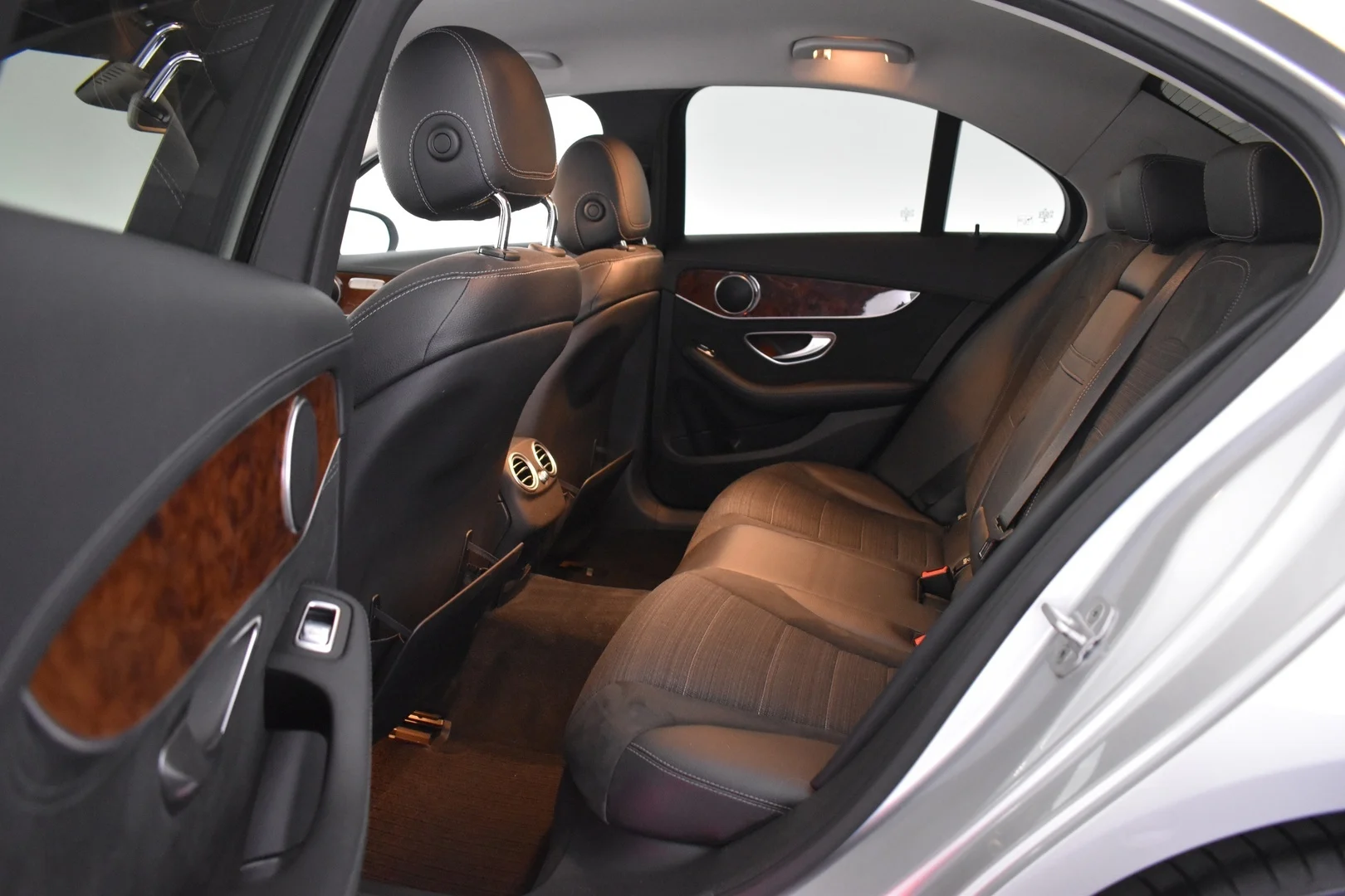 Car Image - 5BGD2l4av8i6iC9ysThQgp