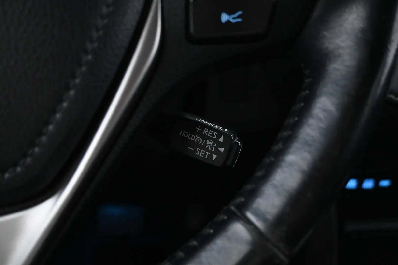 Car Image - 2bfyPTtq6bUVMc0JqL3uWa