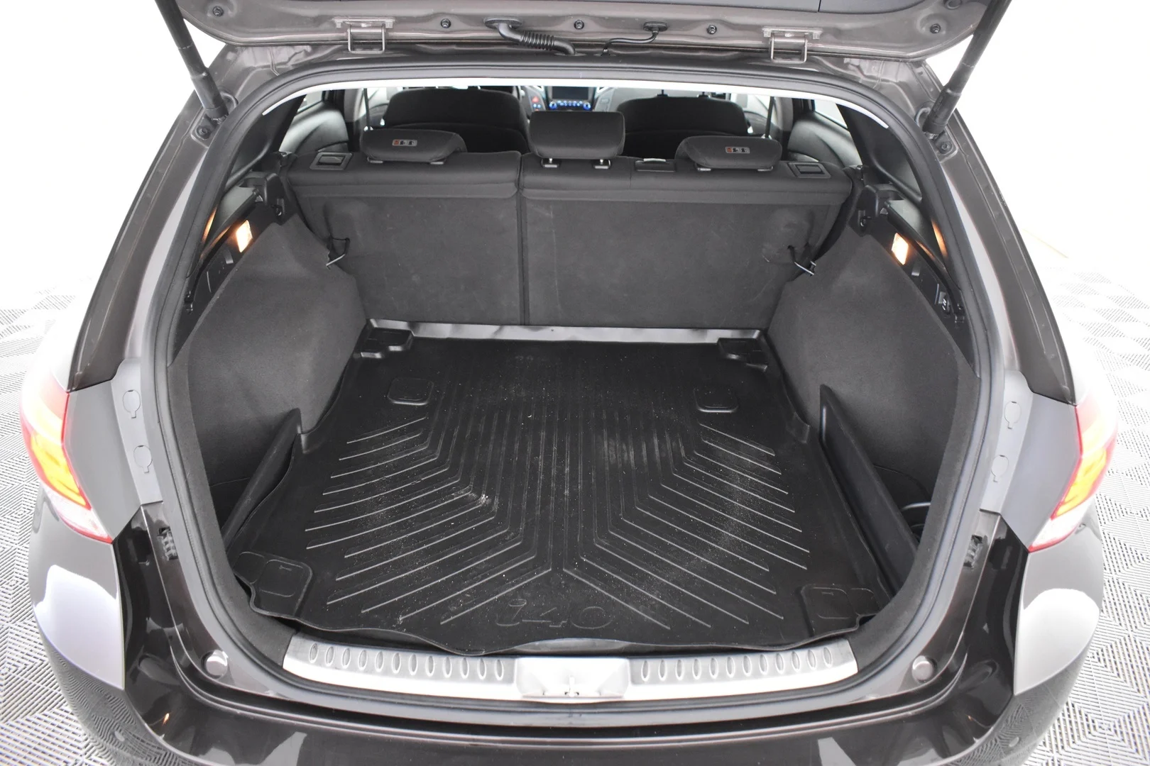 Car Image - 6Yb4FtSgzBJE2TuL789HtR