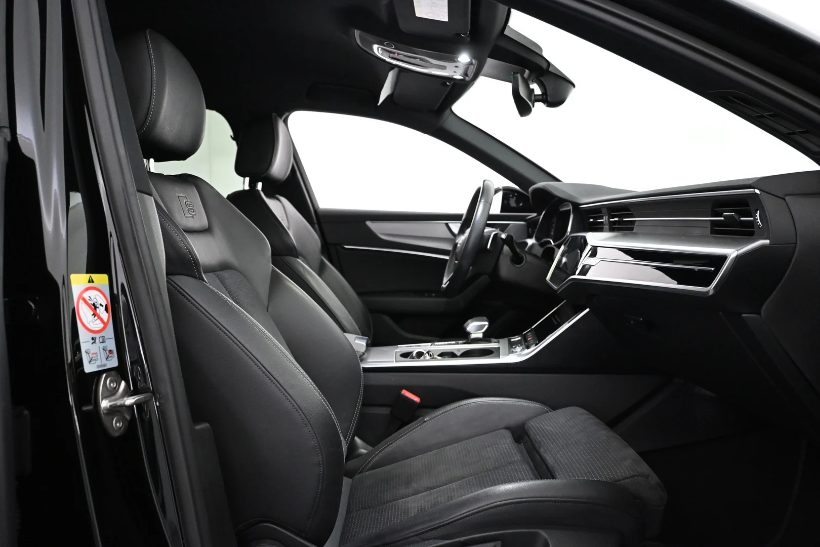Car Image - 750CIXHG2GYmpwCrsSjVPT