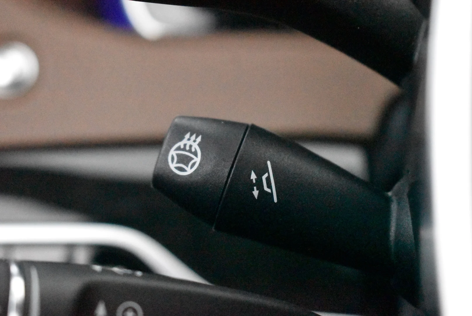 Car Image - 3w5m5XNrxrJYpU0y1IfDzY