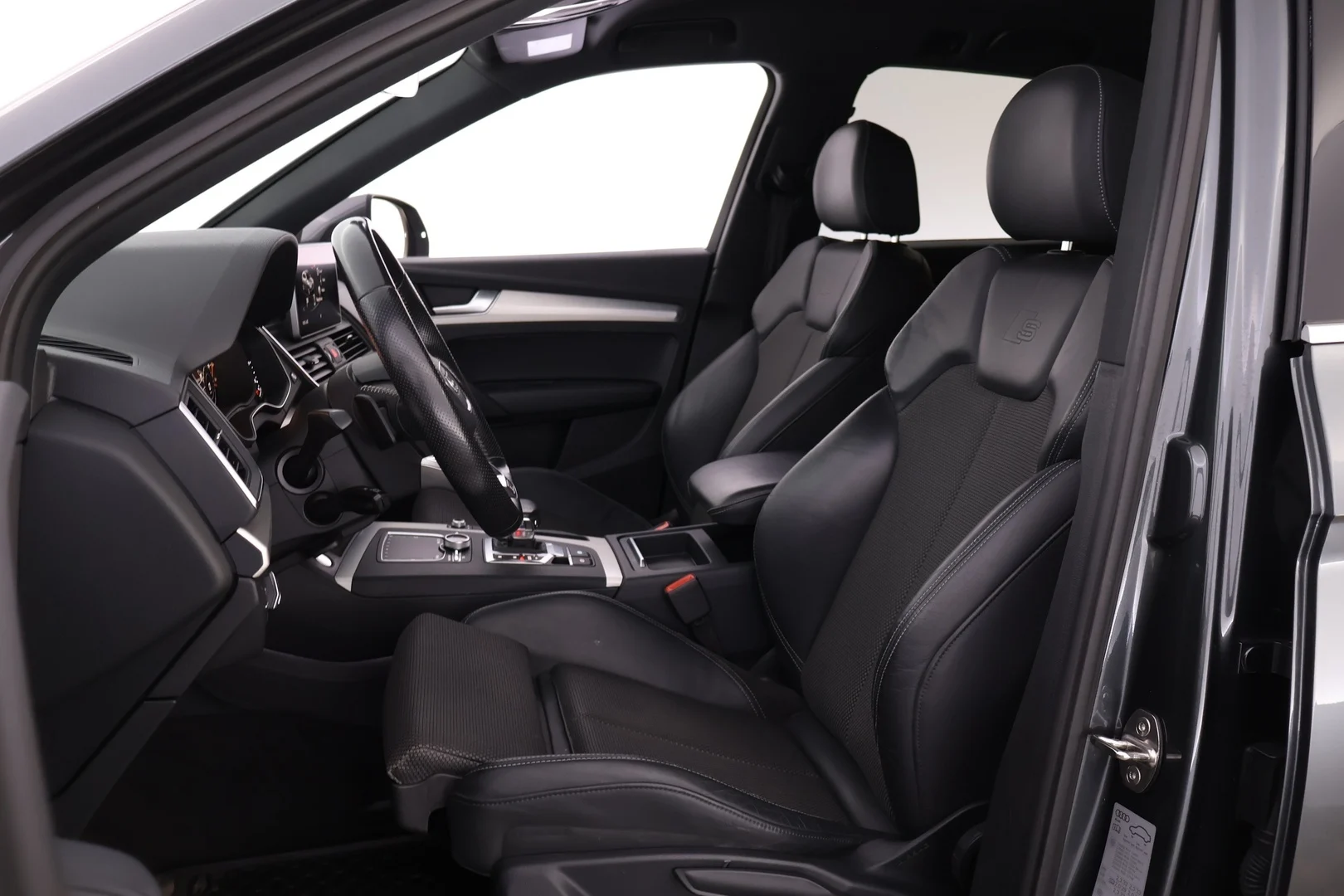 Car Image - QPQOl1zgHuGlxUTMaPwve