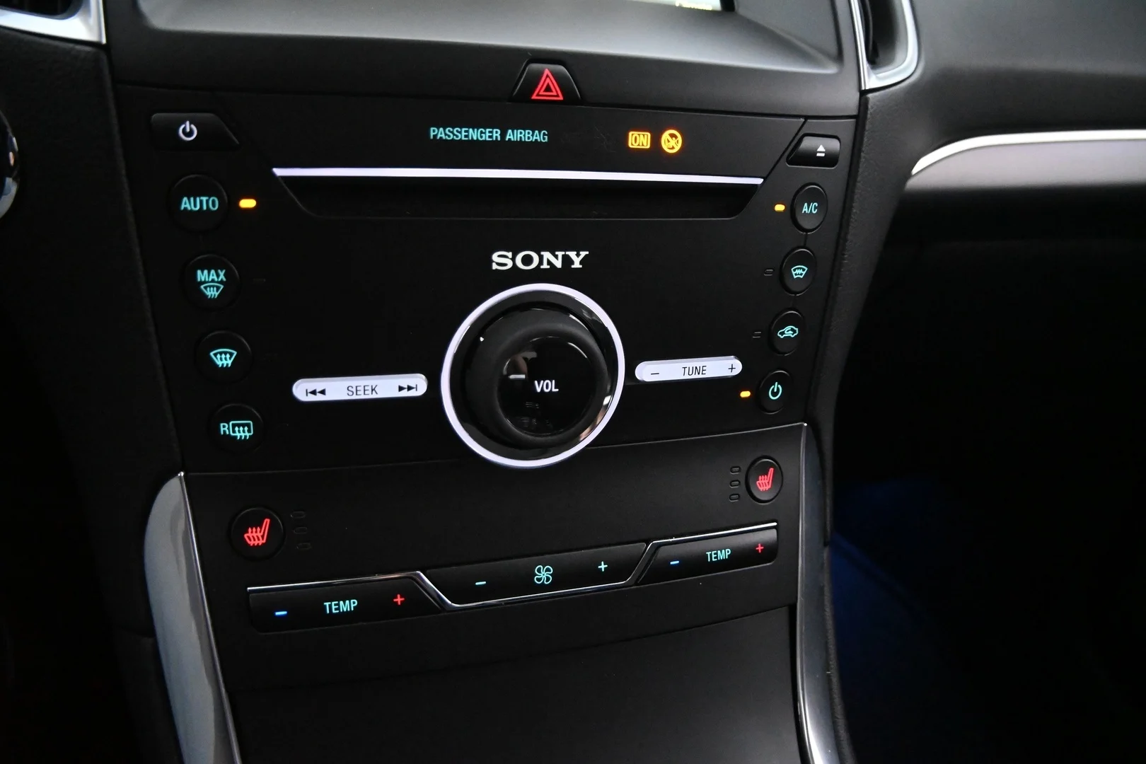 Car Image - 67f34fckJ01zoTccRSz7RA