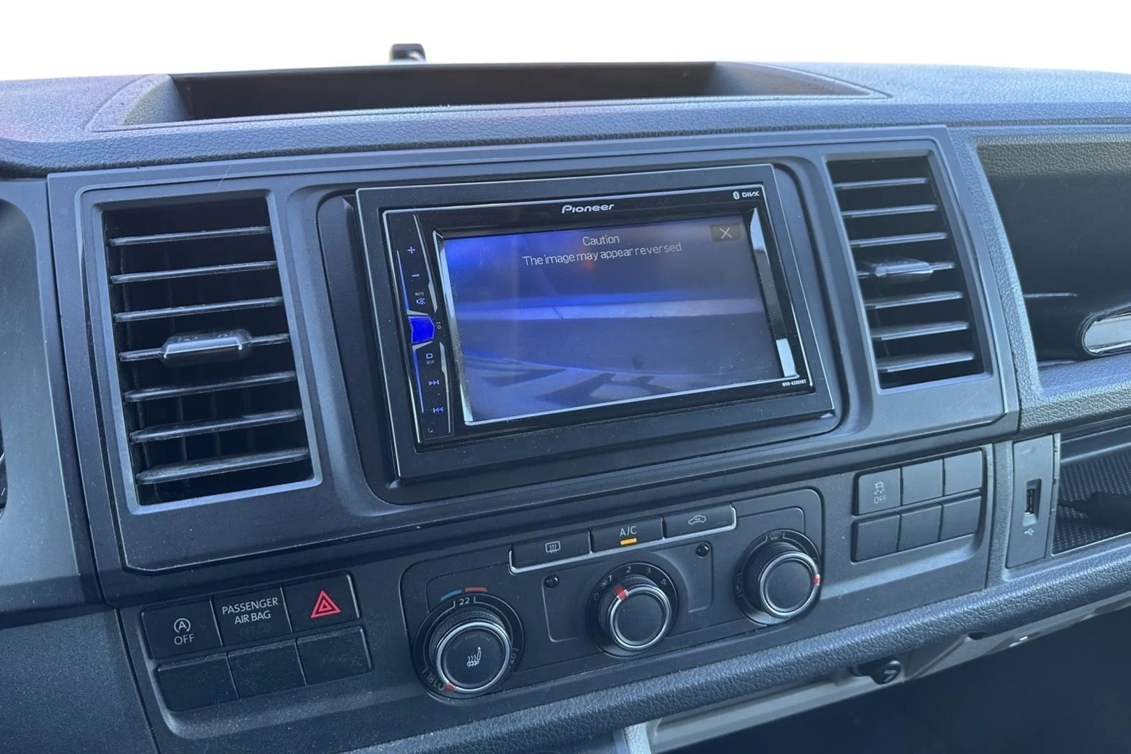 Car Image - 2NYKtJ78APxa5eJr89sRX2
