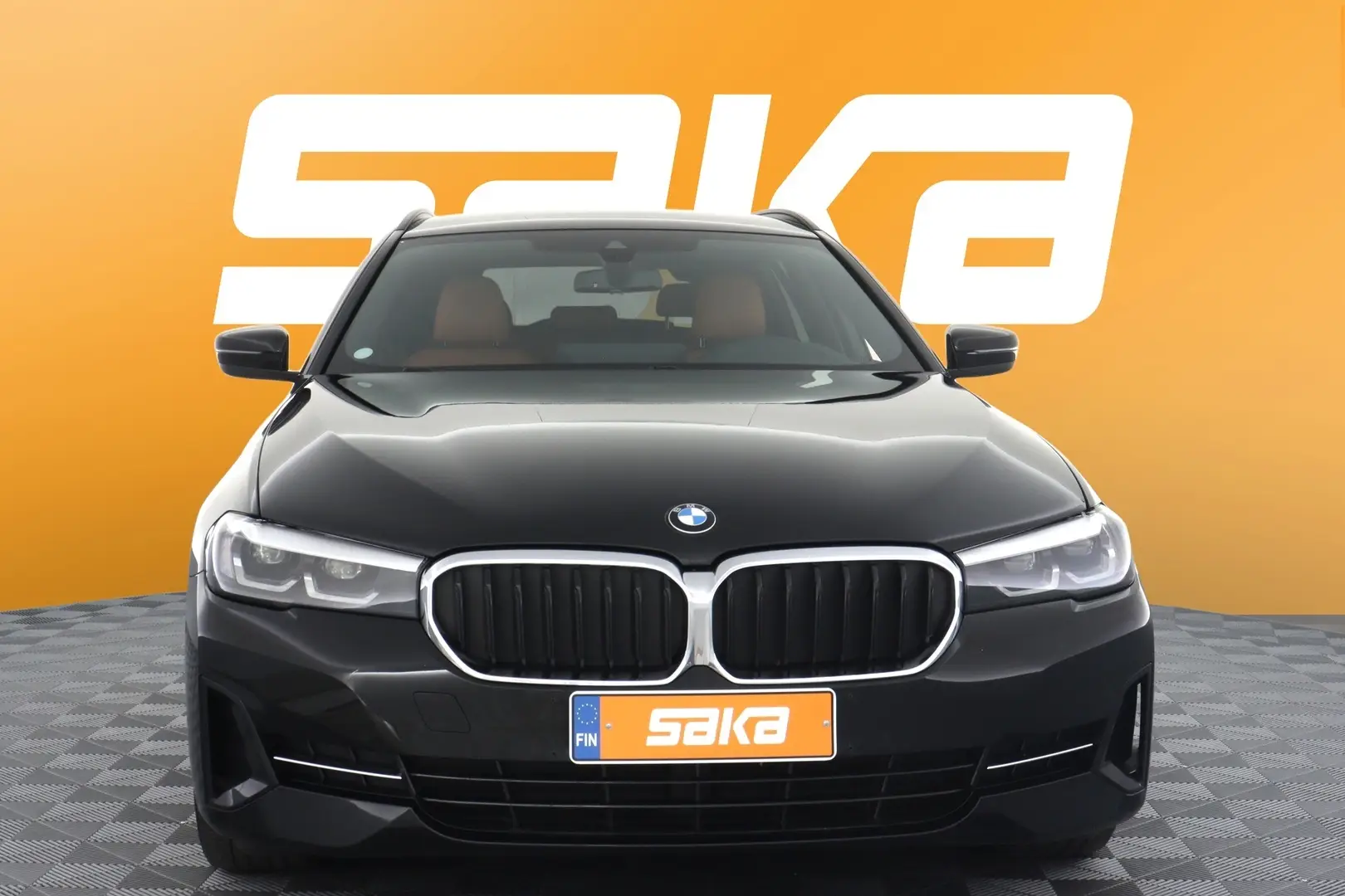 Car Image - 7G6rNa4Bv0mTCMzscPfNmL
