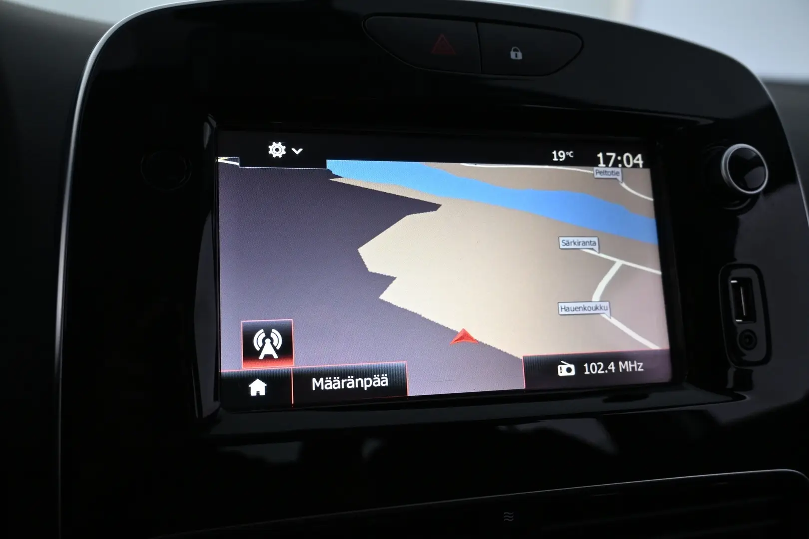 Car Image - 6Y05SVGcsh1BhMNandMOzw