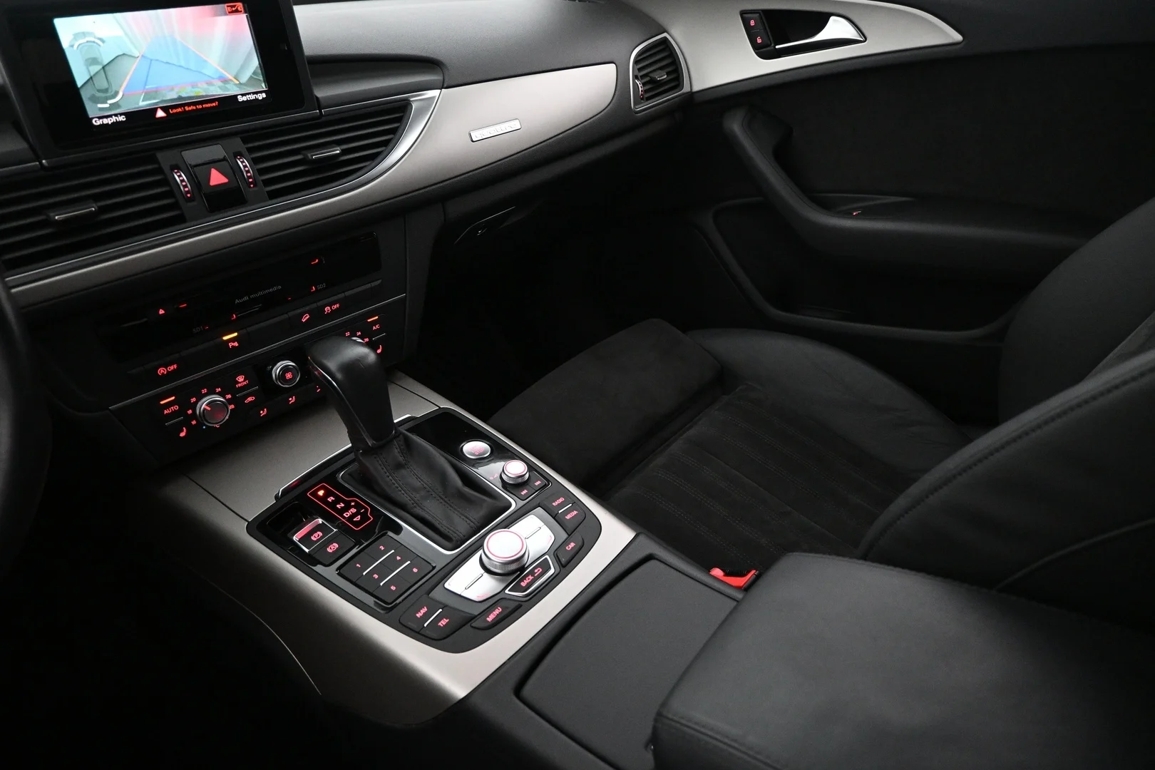 Car Image - 3Q2FsZDxp0vID2noj8DhUk