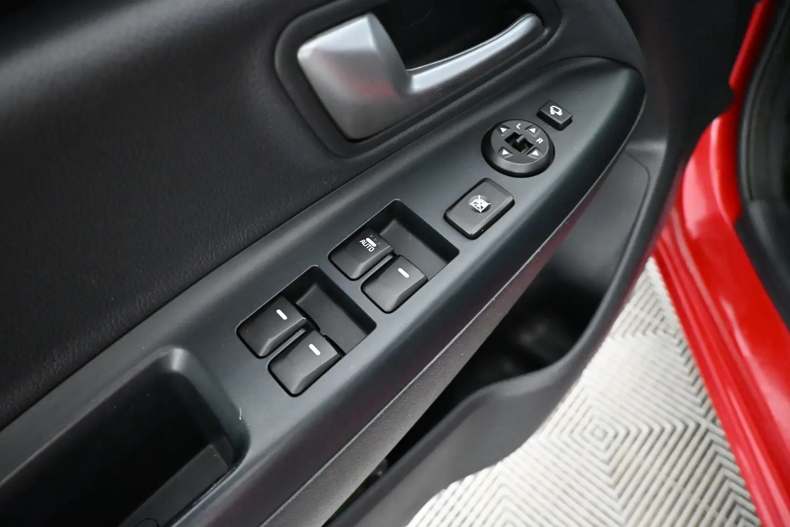 Car Image - 5WAGdHkn8saLybOyUKiuA5