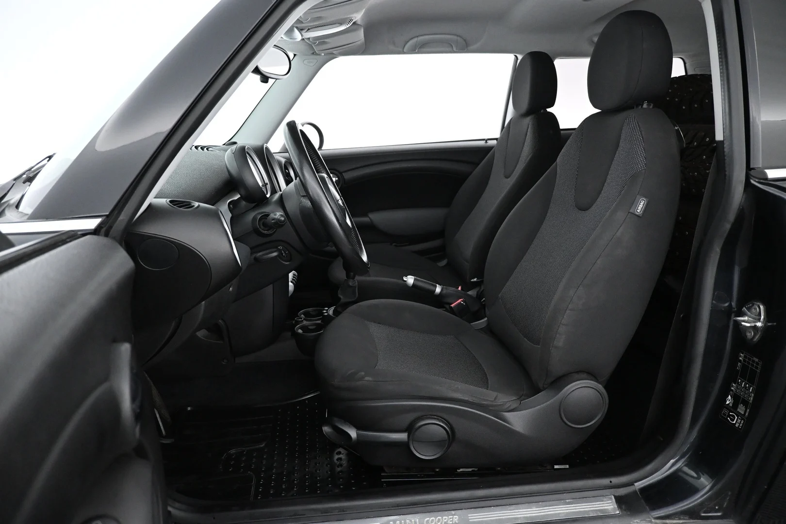 Car Image - v7Va5dkQ0oZDKWGylB9UV