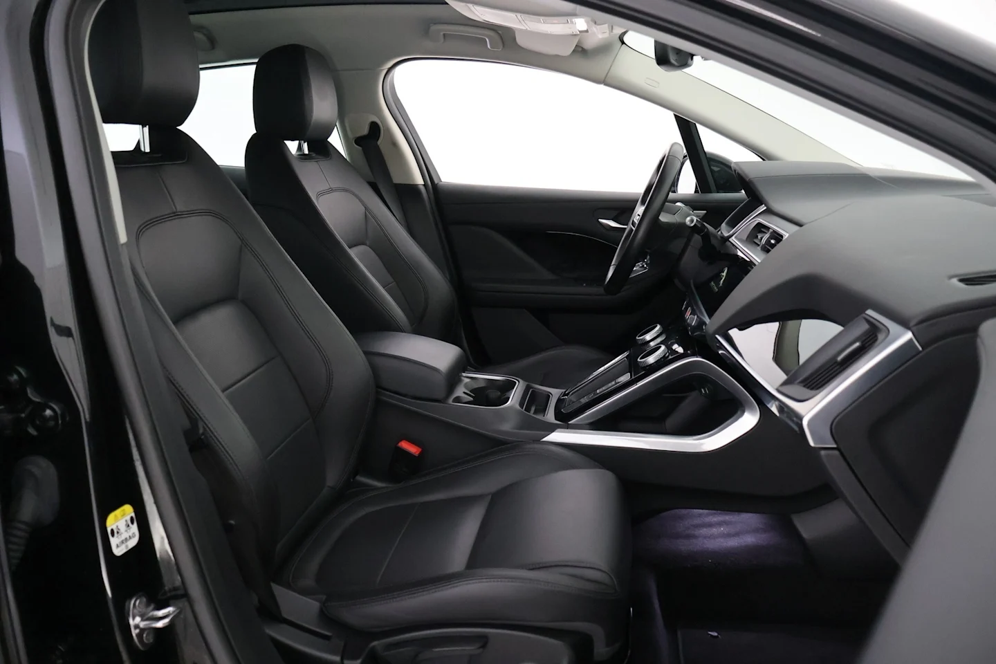 Car Image - 2hAHKai5phMy5BXOi1t521