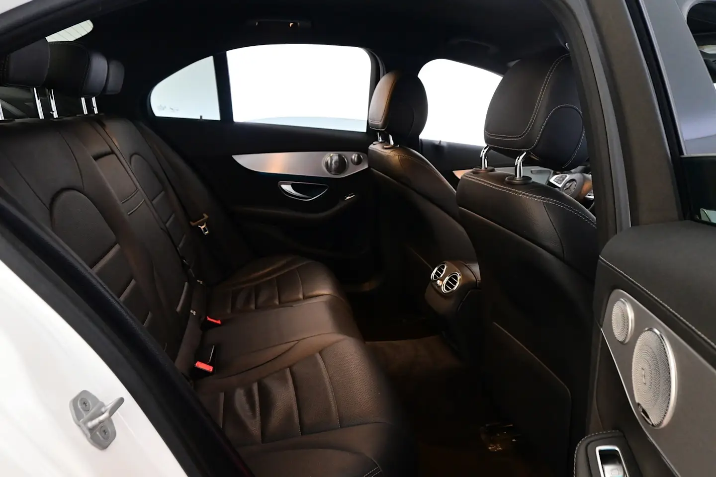 Car Image - 6n6mwhUn9Nc0nxek0Gphkm
