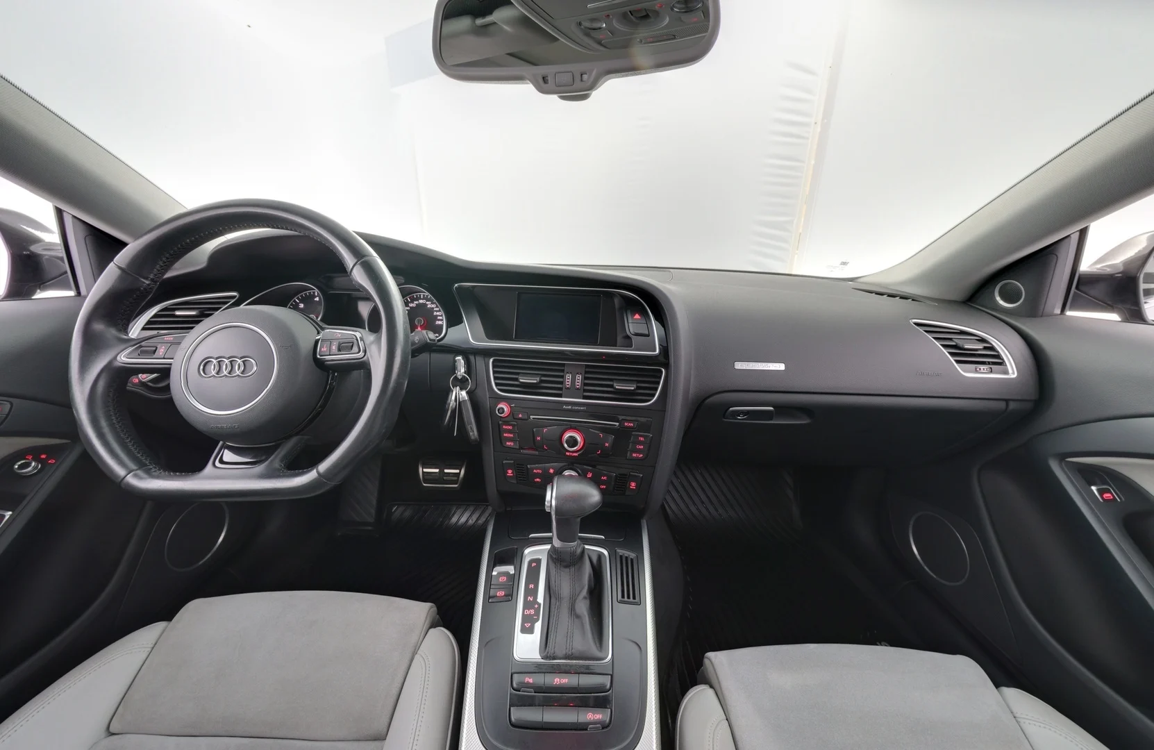 Car Image - 51Y2wSpAGxCjtDTAZN7IBK