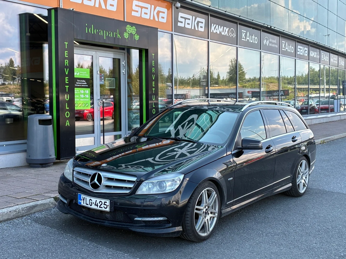 Car Image - 44ZbySEl7xmF8zj8t18bZp