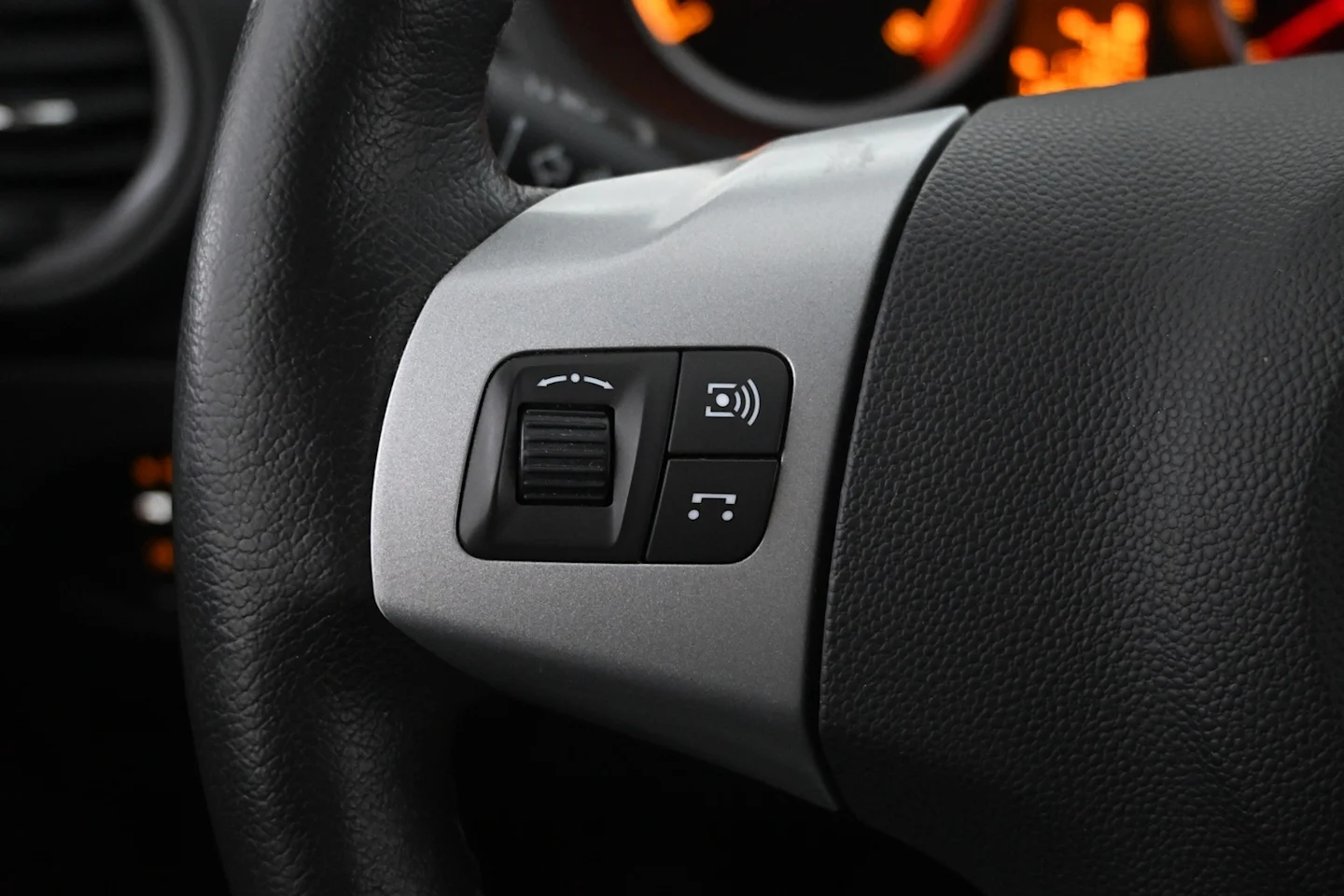 Car Image - 2chwL3wwPUT0tnZfr1Zl1V