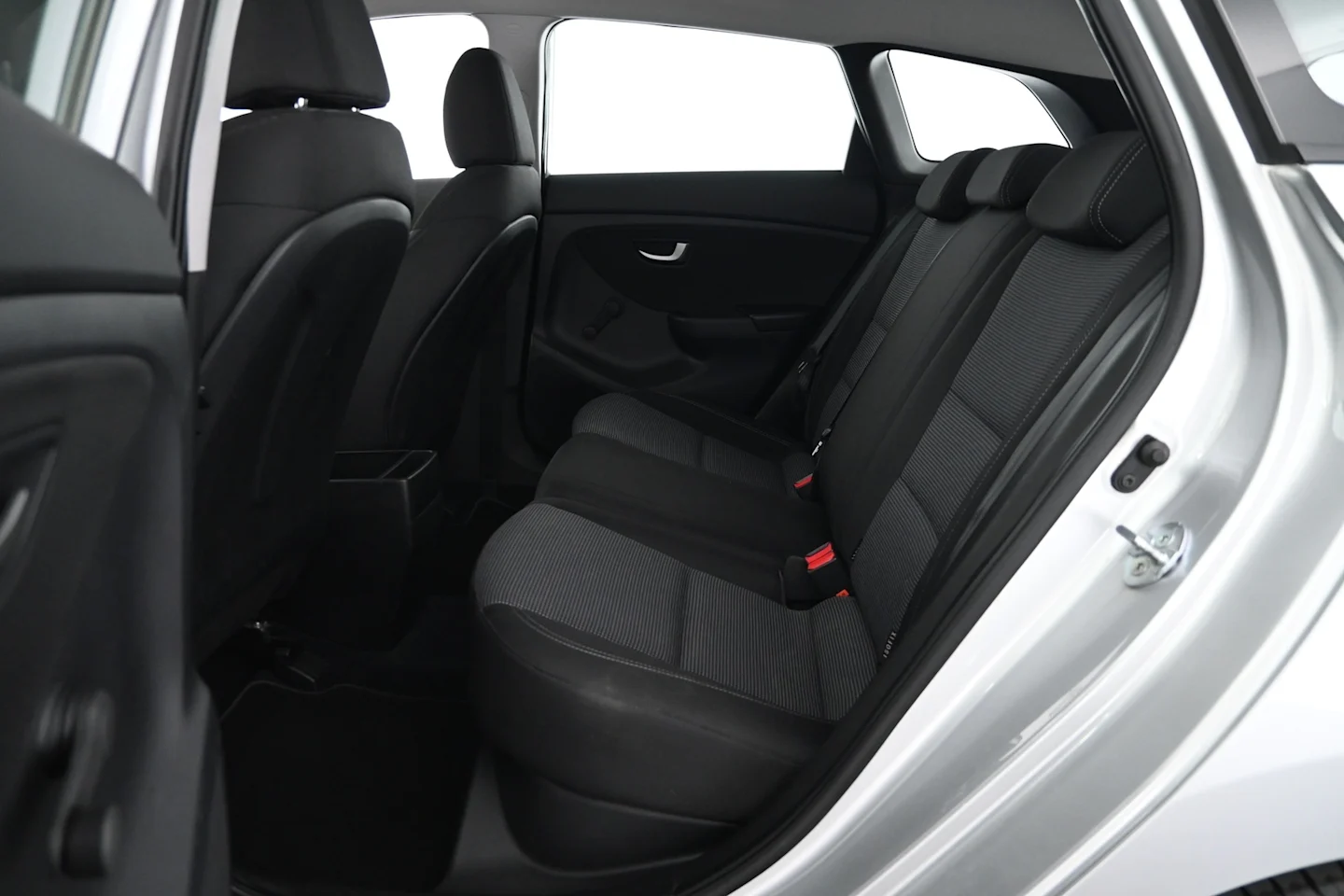 Car Image - 74uA31mwC69ItRJSgbyE29