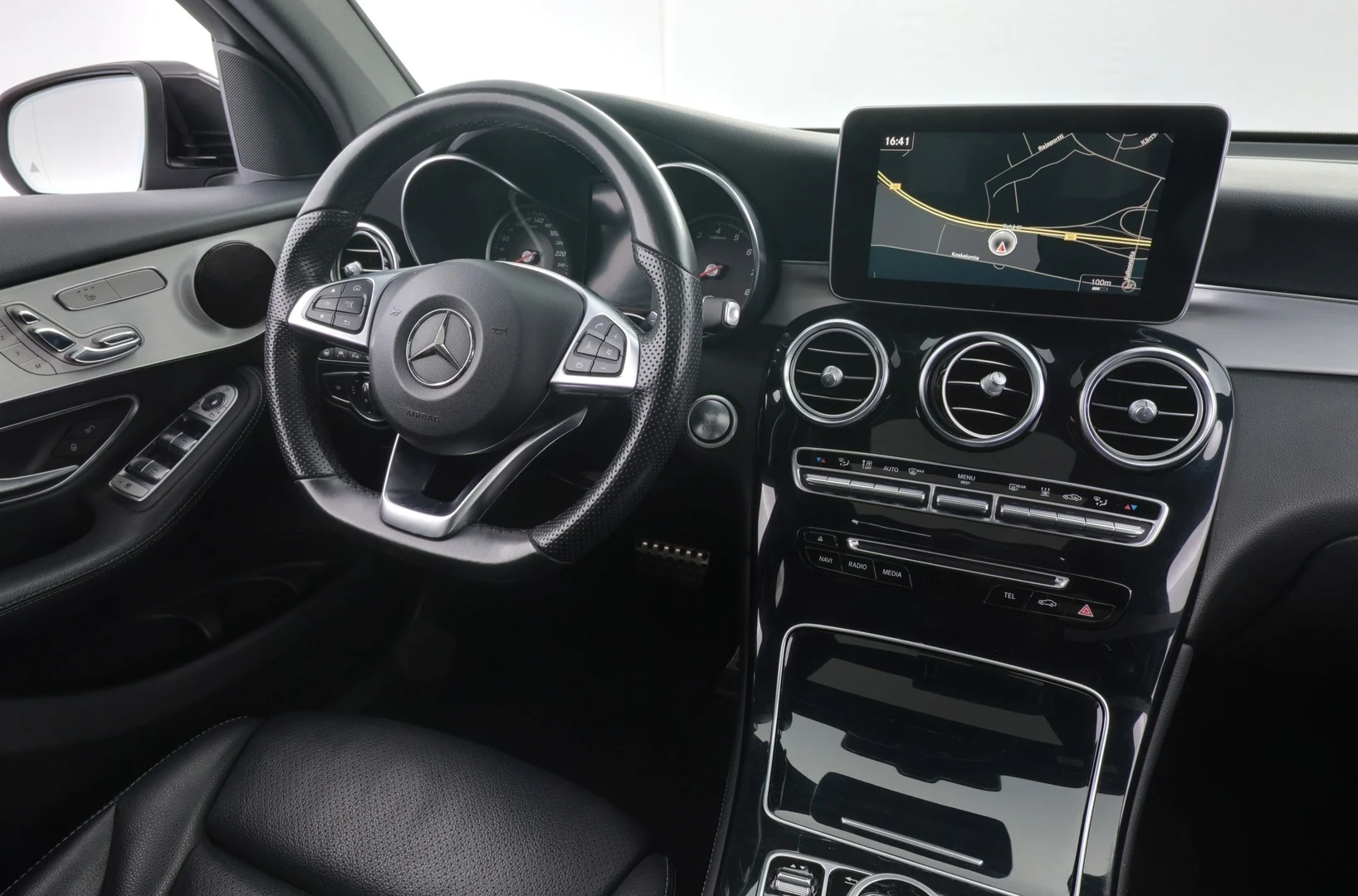 Car Image - 5Ez4J8IKEcHpdaAKvbVFxQ