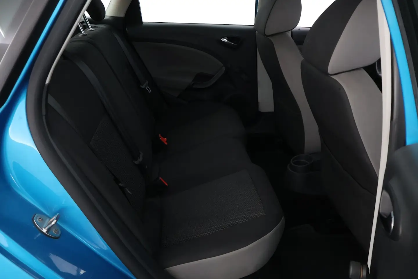 Car Image - 1ktIelNyVWMCu3HUivpKuX