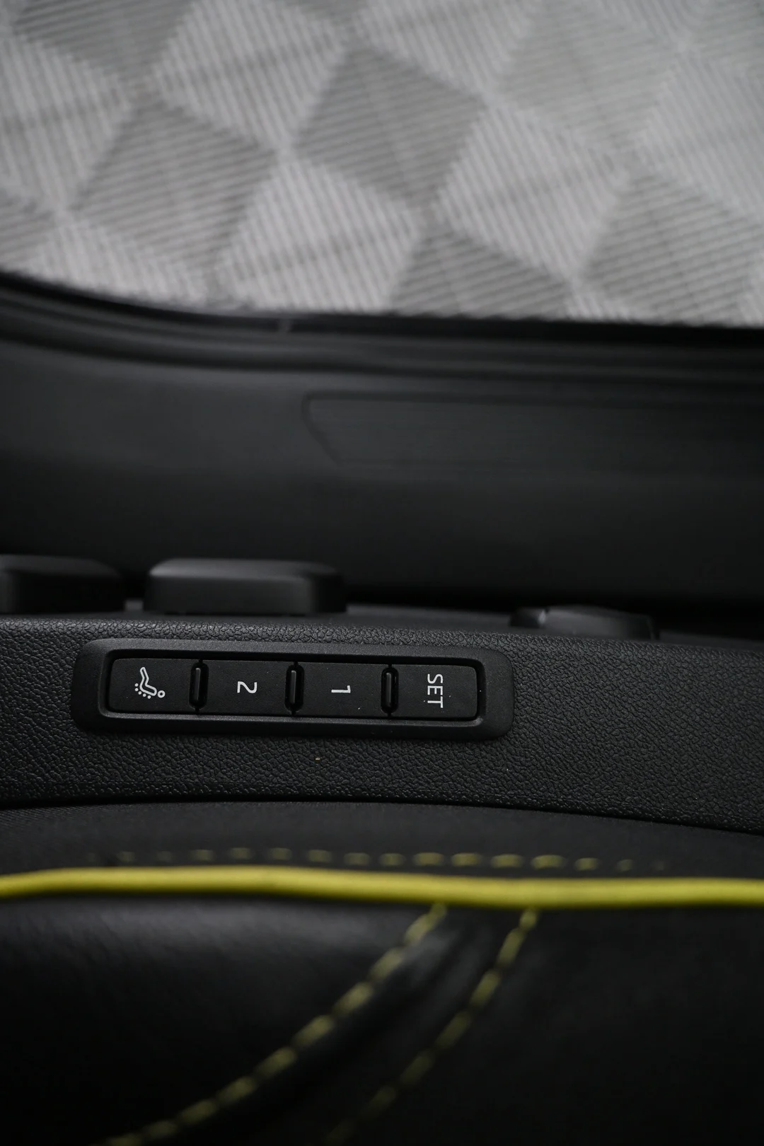 Car Image - 3gwiq2Z6H0w7KLCs54GTM2